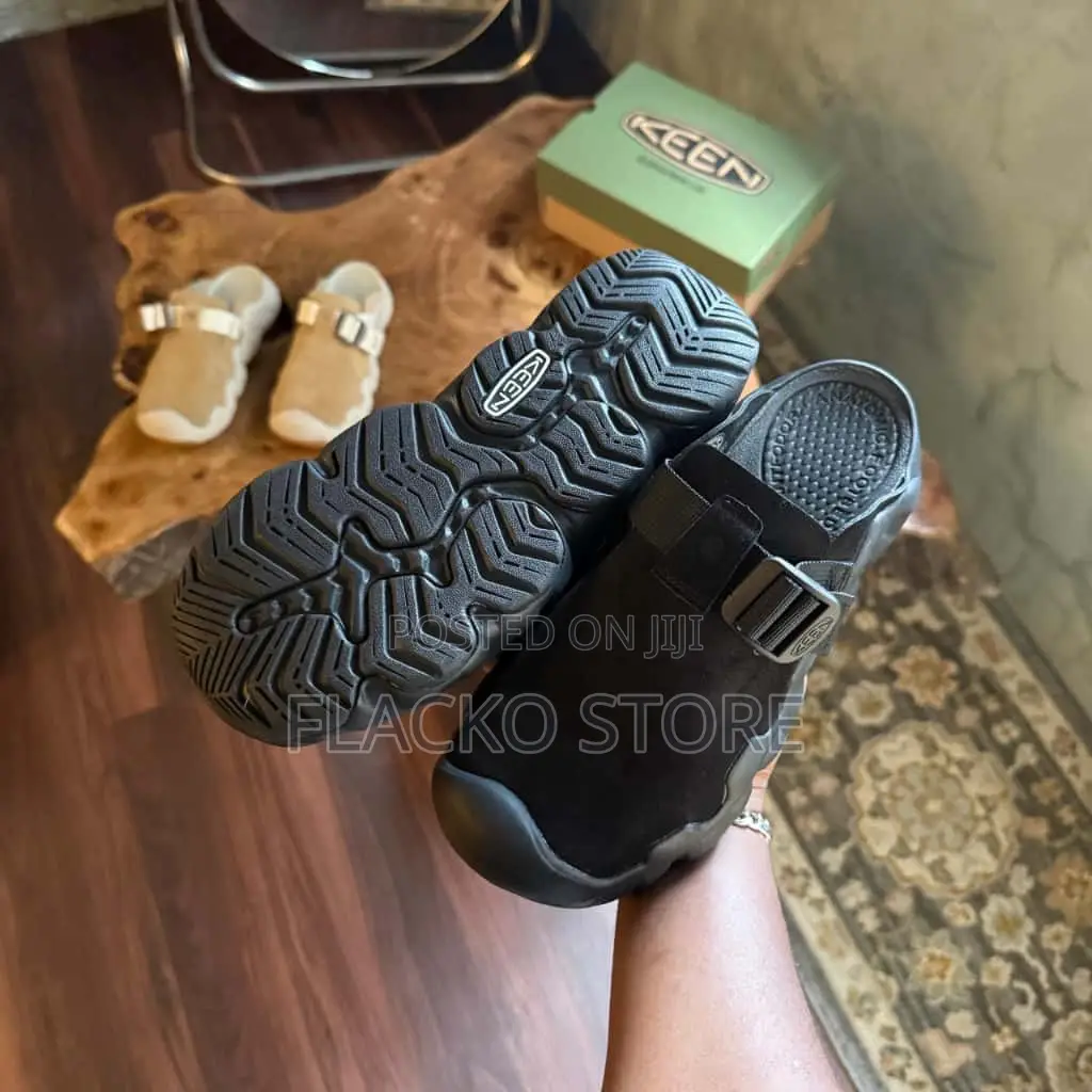 Original Keen Hyperport Leather Clogs