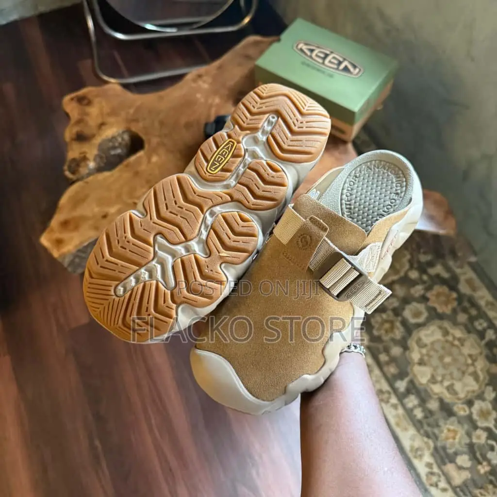 Original Keen Hyperport Leather Clogs