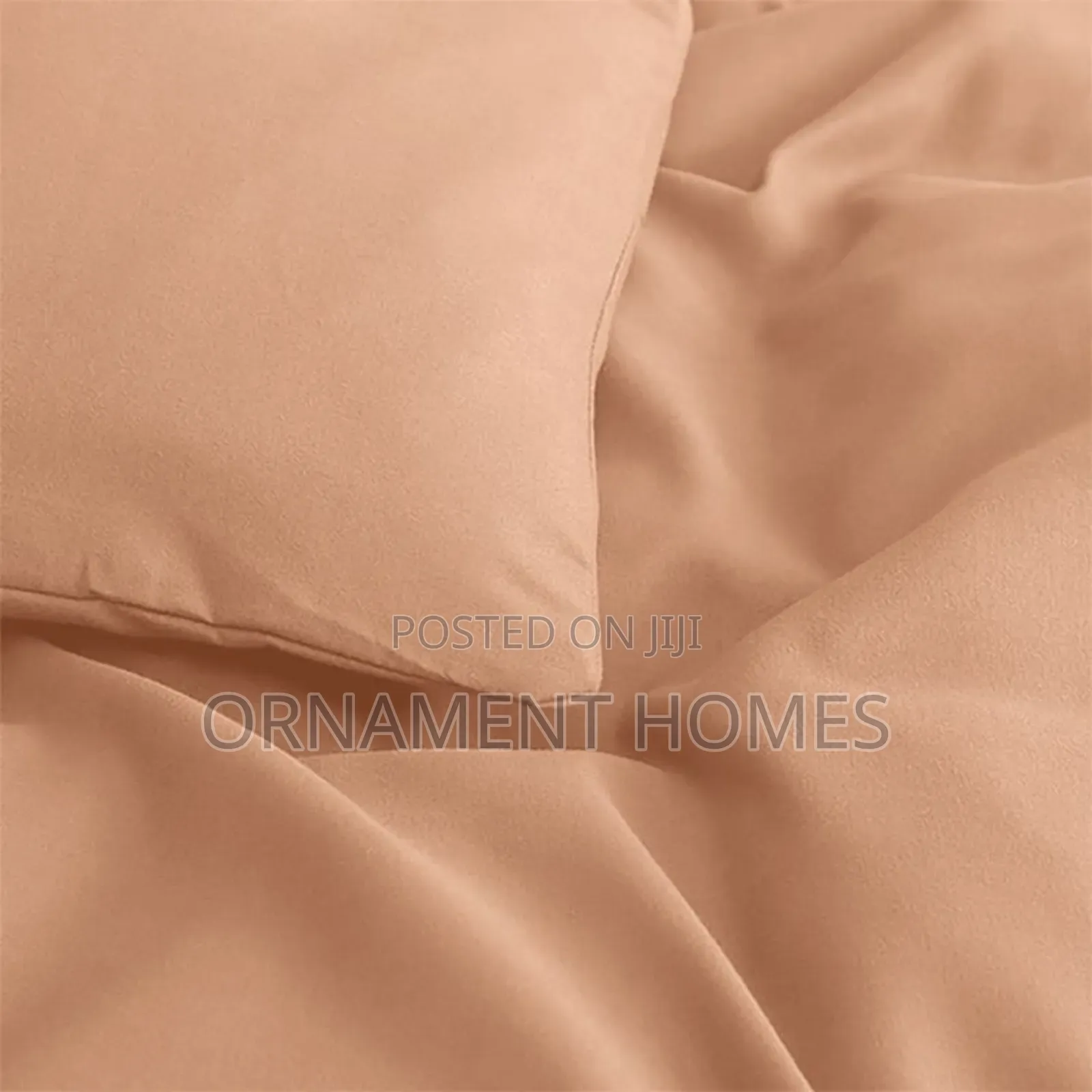 Duvetcover Bedsheet and Pillowcases