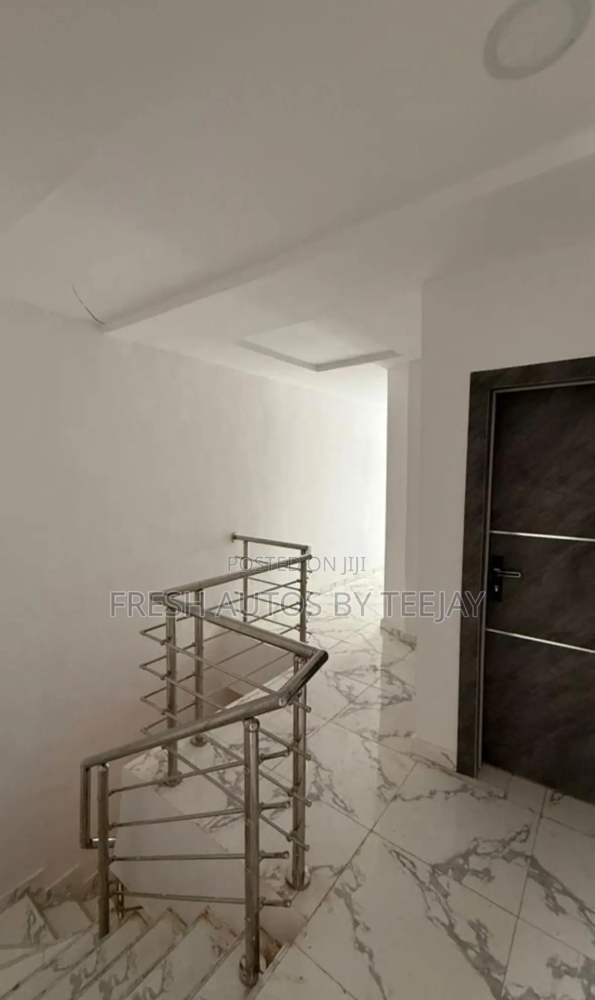 4bdrm Duplex in Gate Way Estate for sale