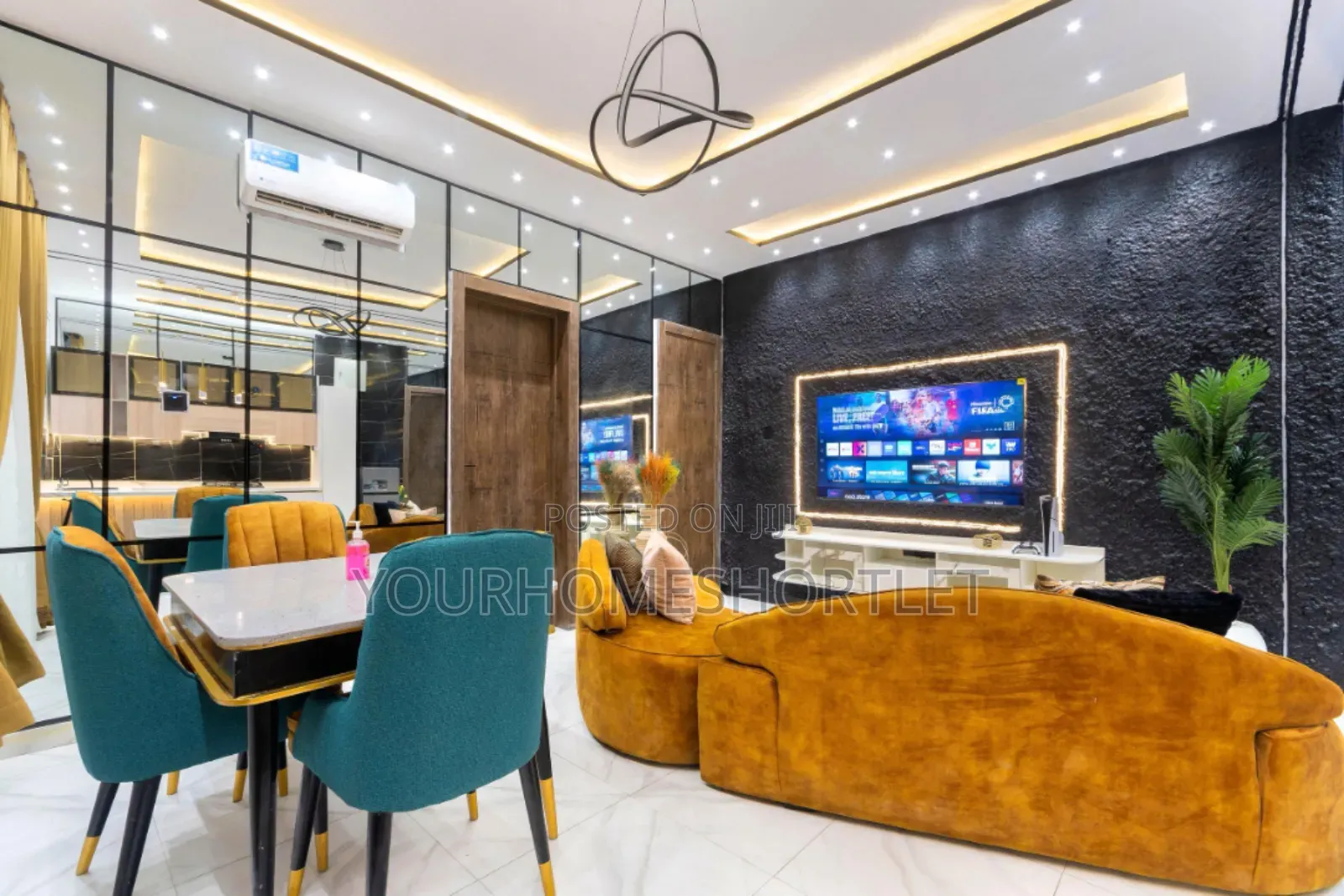 Luxury 2 and 1 Bedroom With Swimming Pool, Ps5, and Private Lounge