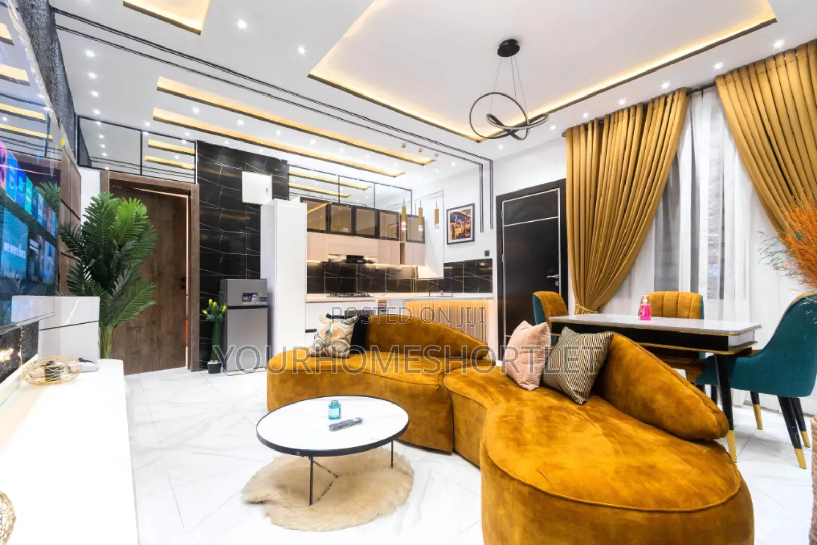 Luxury 2 and 1 Bedroom With Swimming Pool, Ps5, and Private Lounge