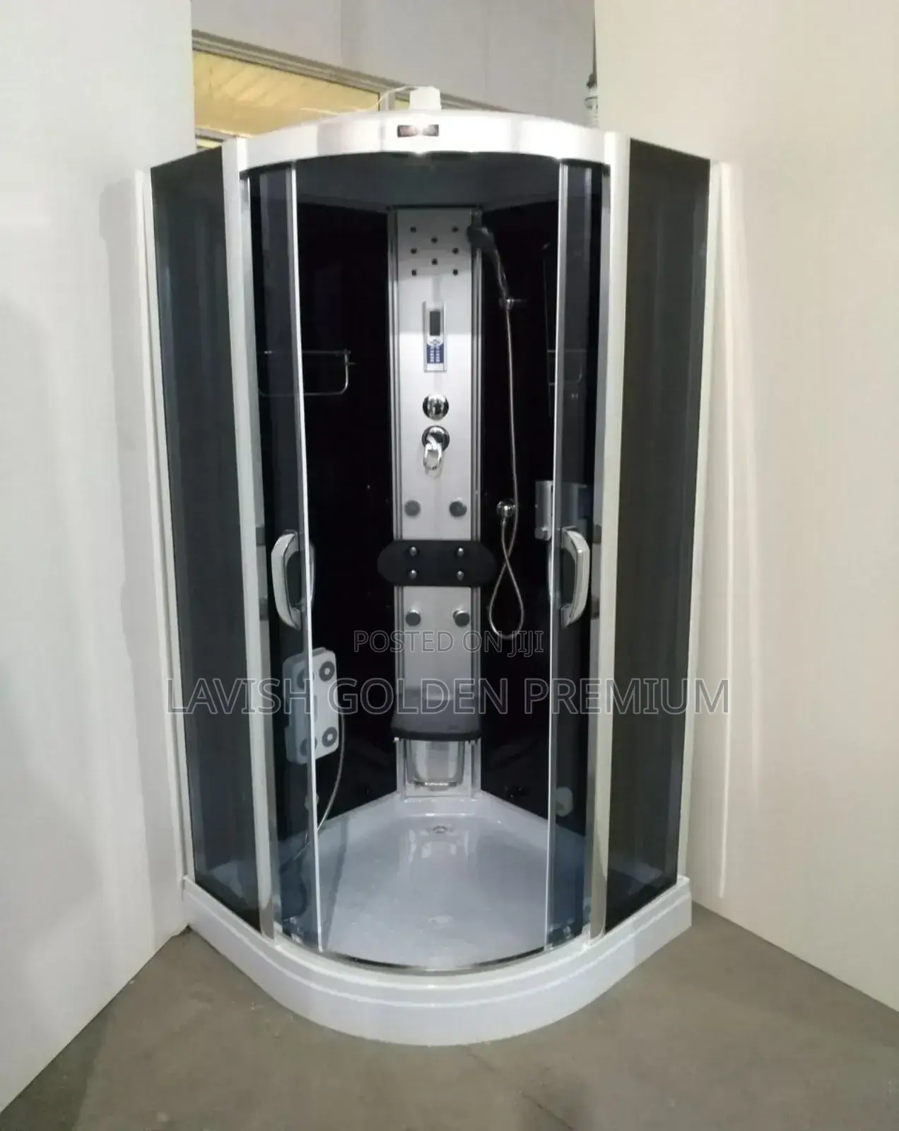100 by 100 Shower Room