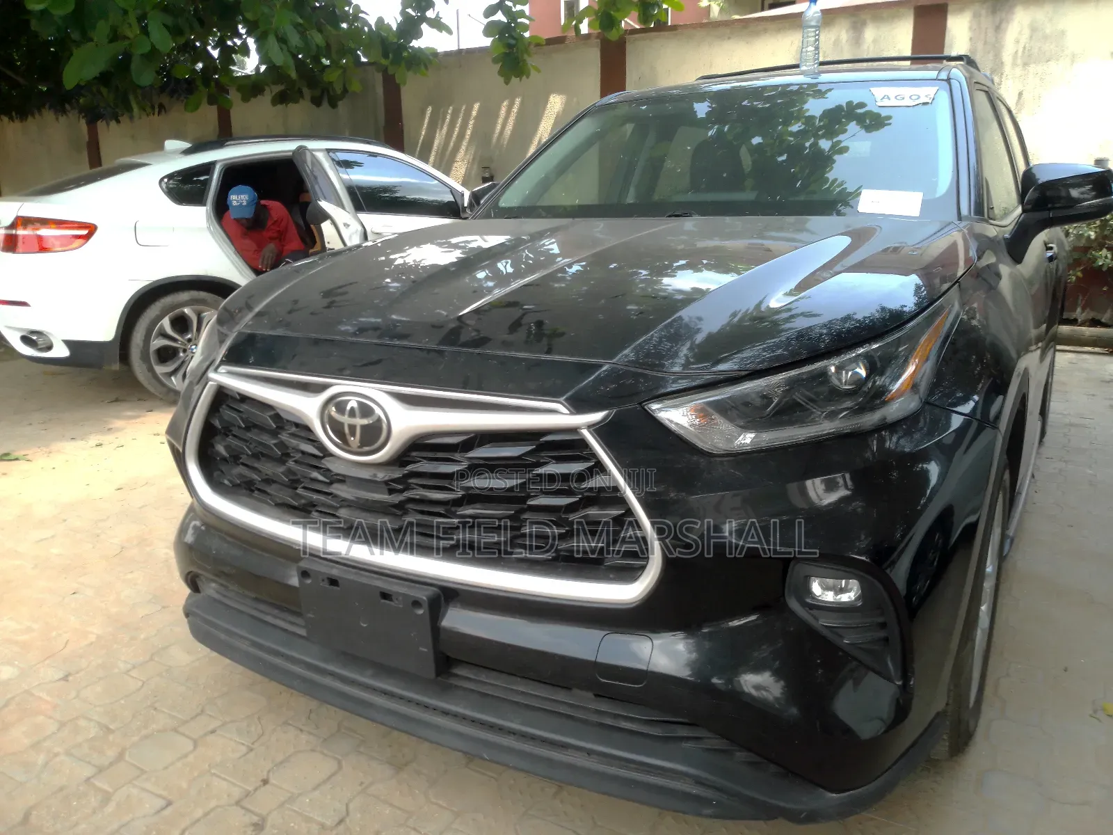 Toyota Highlander LE 2021 Black
