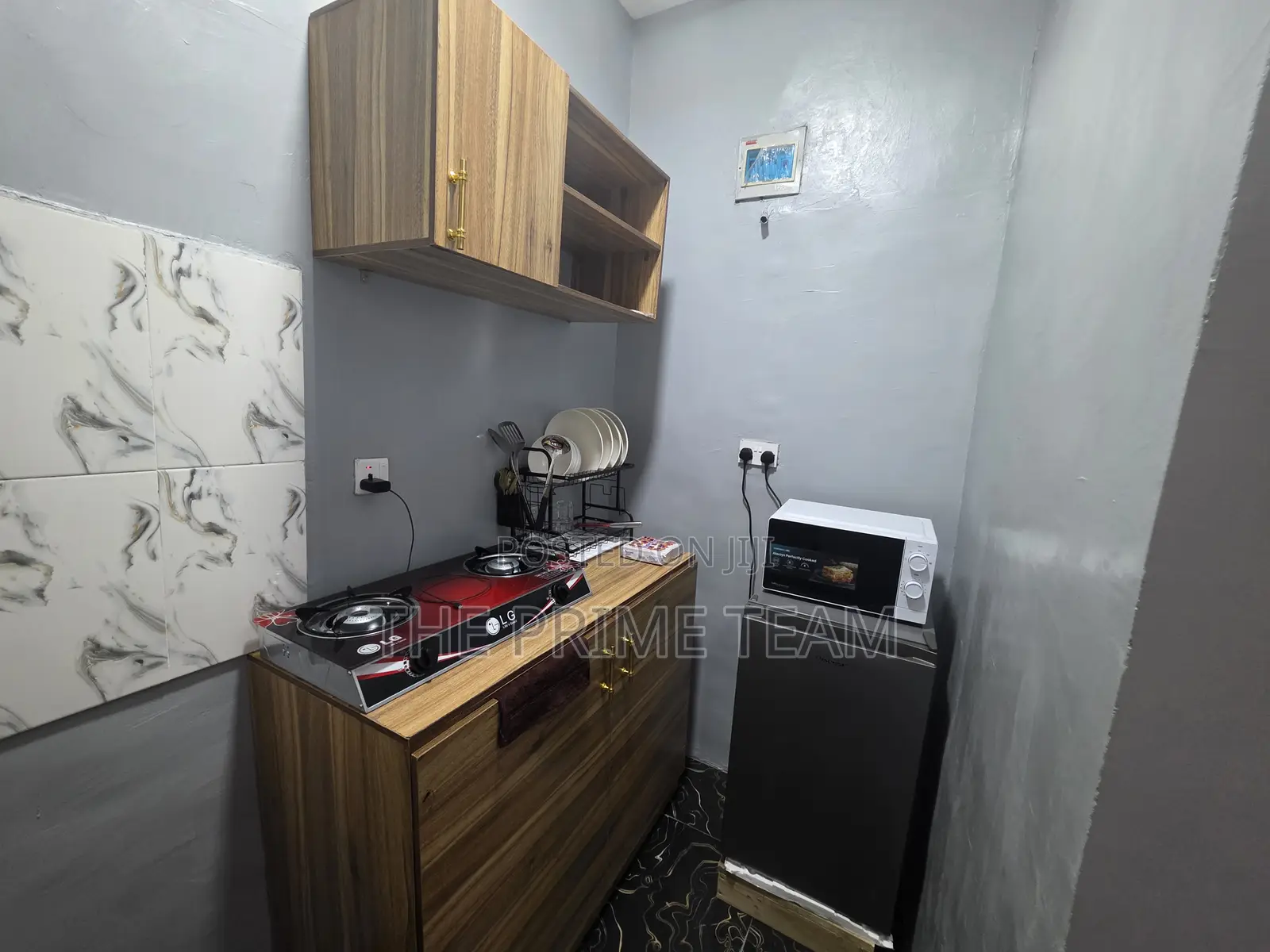 Prime Gold Mini-Flat Apartment