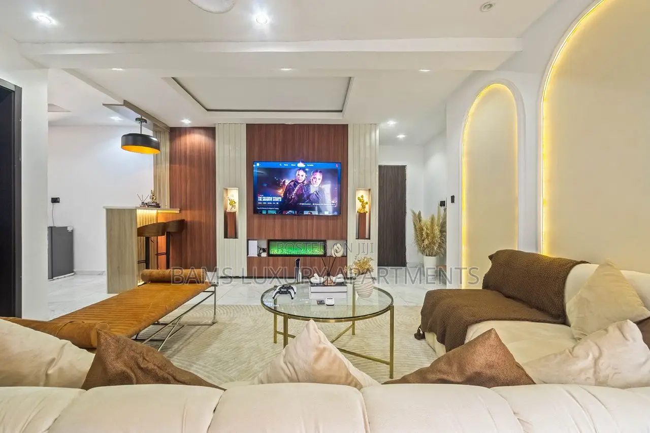 Short Stay Apartment Available at Lekki Phase 1