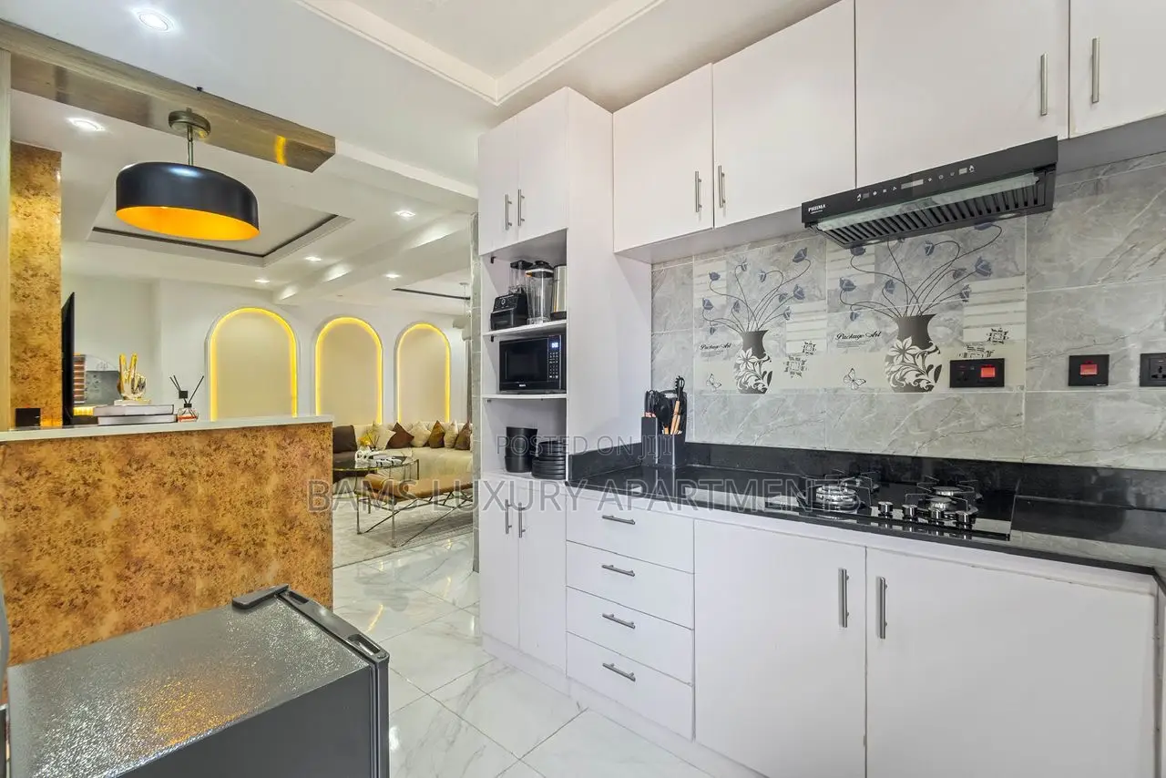Short Stay Apartment Available at Lekki Phase 1