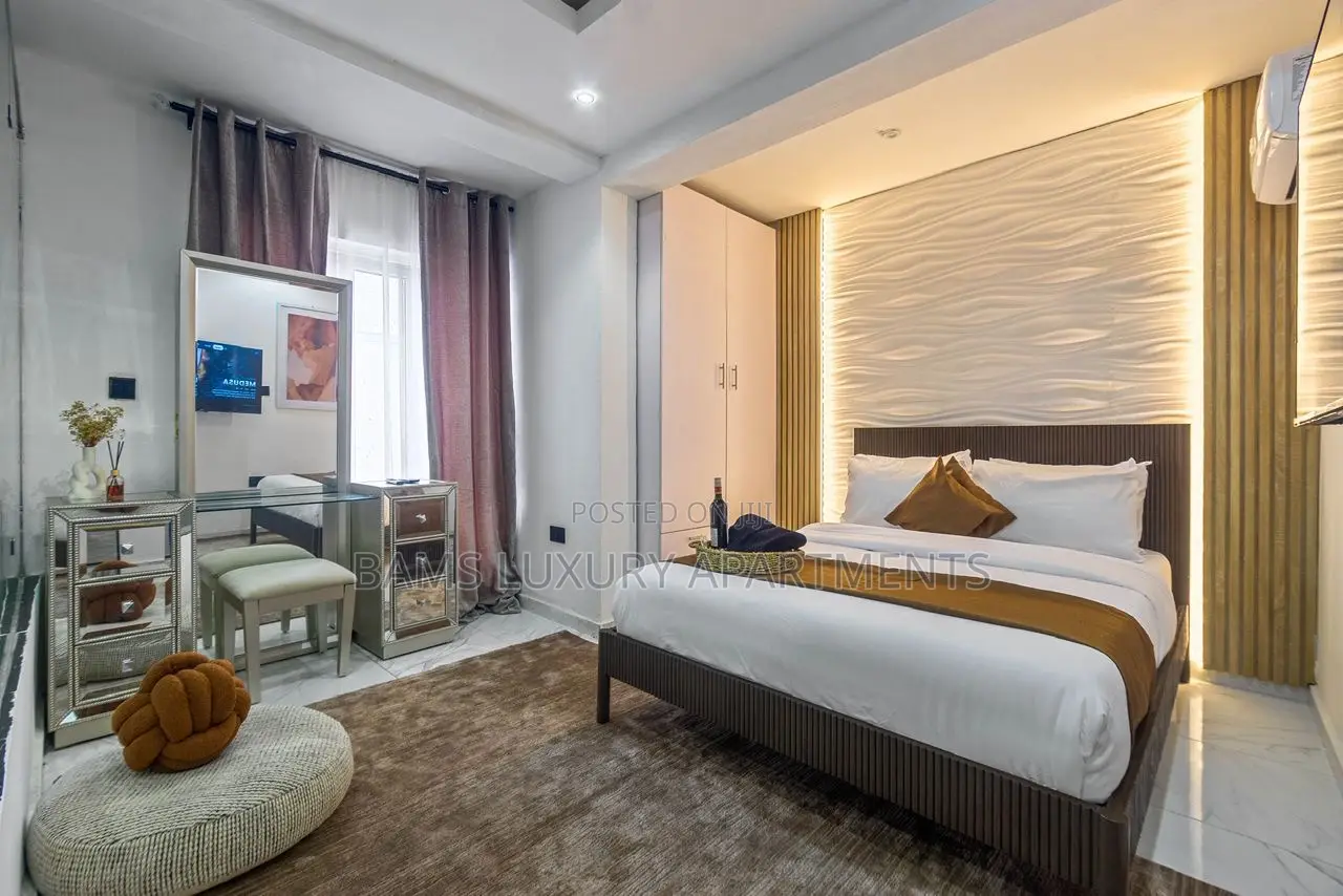 Short Stay Apartment Available at Lekki Phase 1