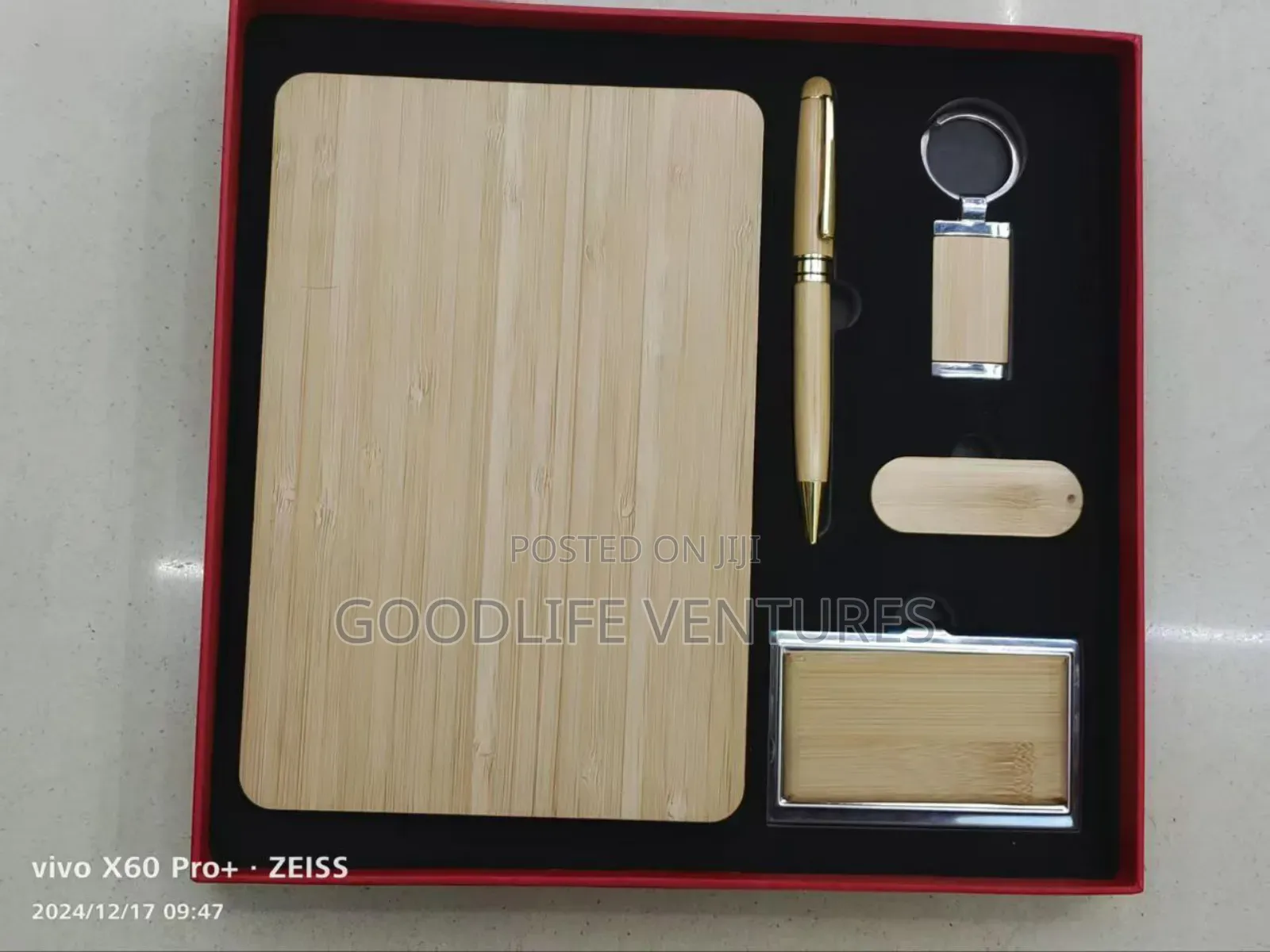 5-in-1 Bamboo Corporate Gift Set With Card Holder and Key Chain