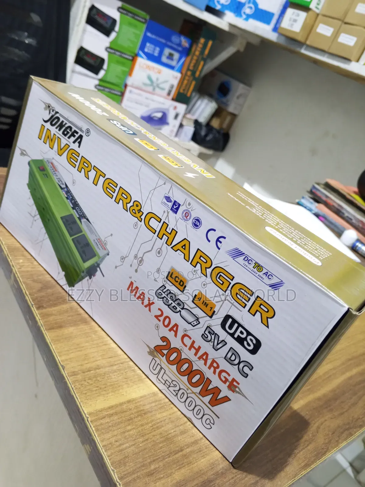 2000w Digital Inverter With Charger