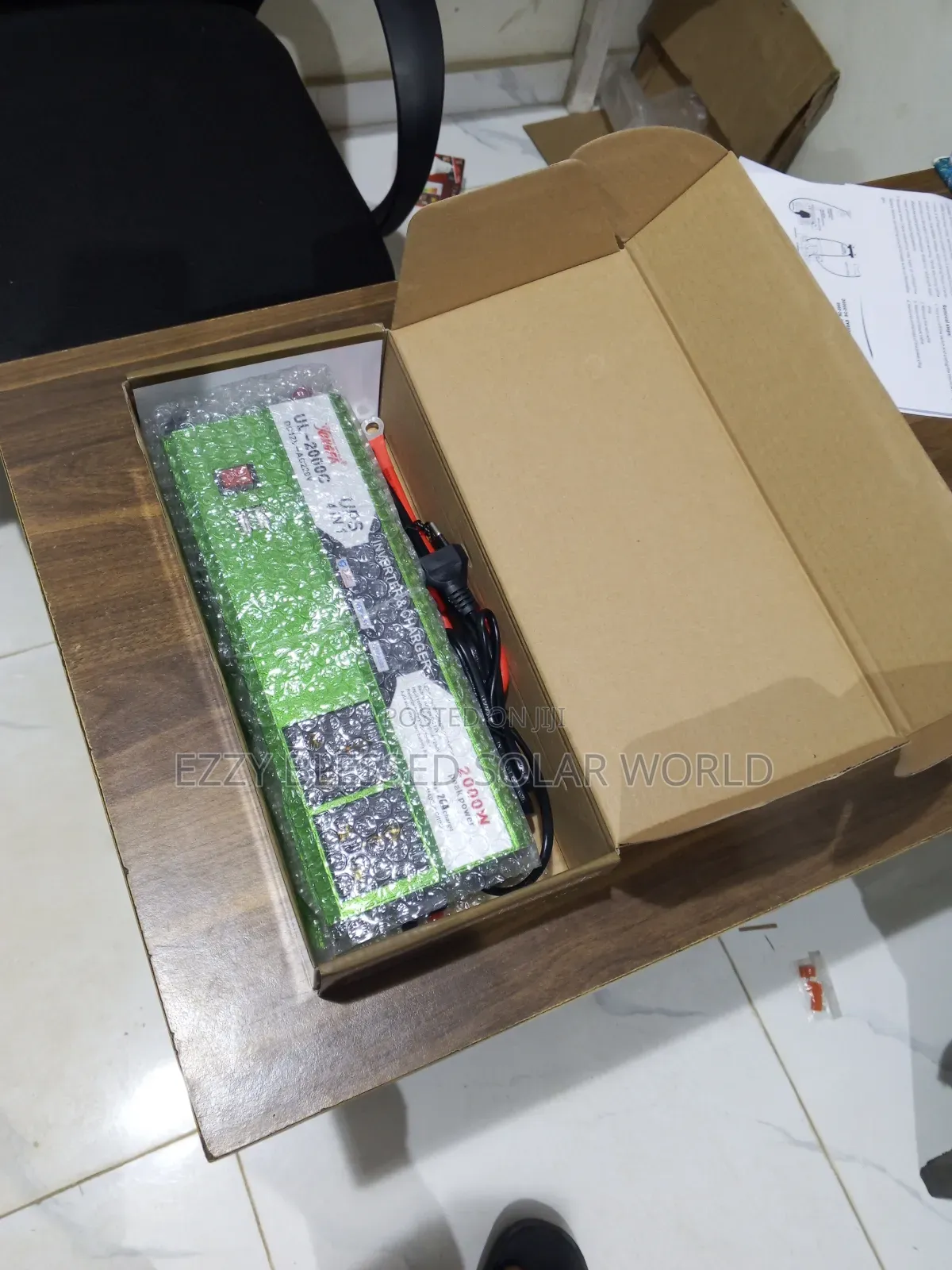 2000w Digital Inverter With Charger