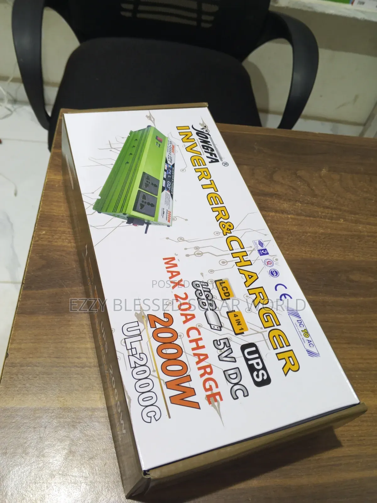 2000w Digital Inverter With Charger