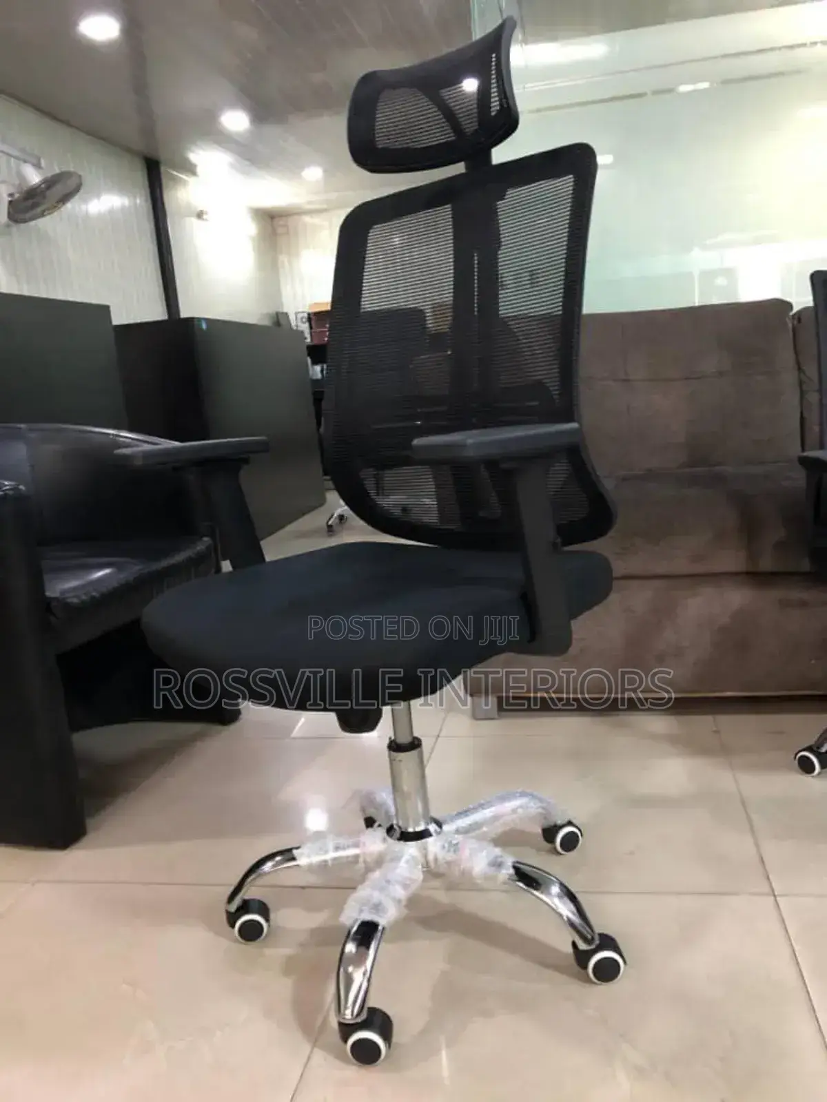 Executive/Ergonomic Swivel Office Chair