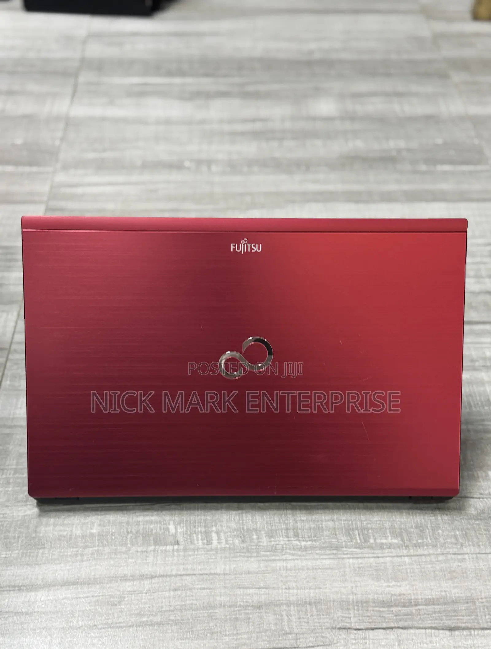 Laptop Fujitsu Lifebook AH552 8GB Intel Core i5 HDD 500GB