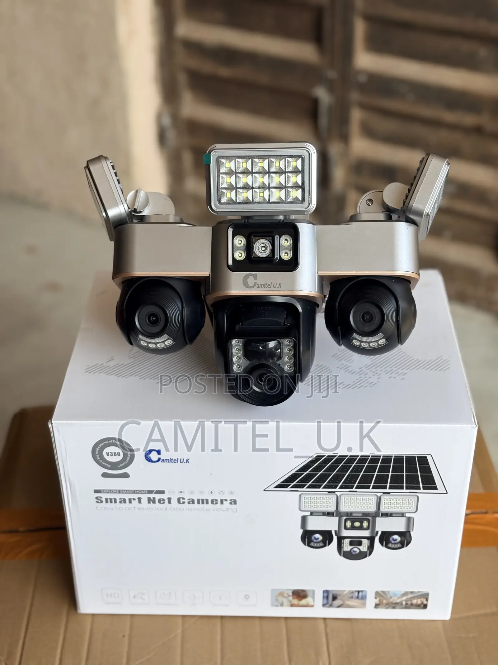 V380 Pro 3-Lens Solar Powered PTZ Security Camera With Floodlight