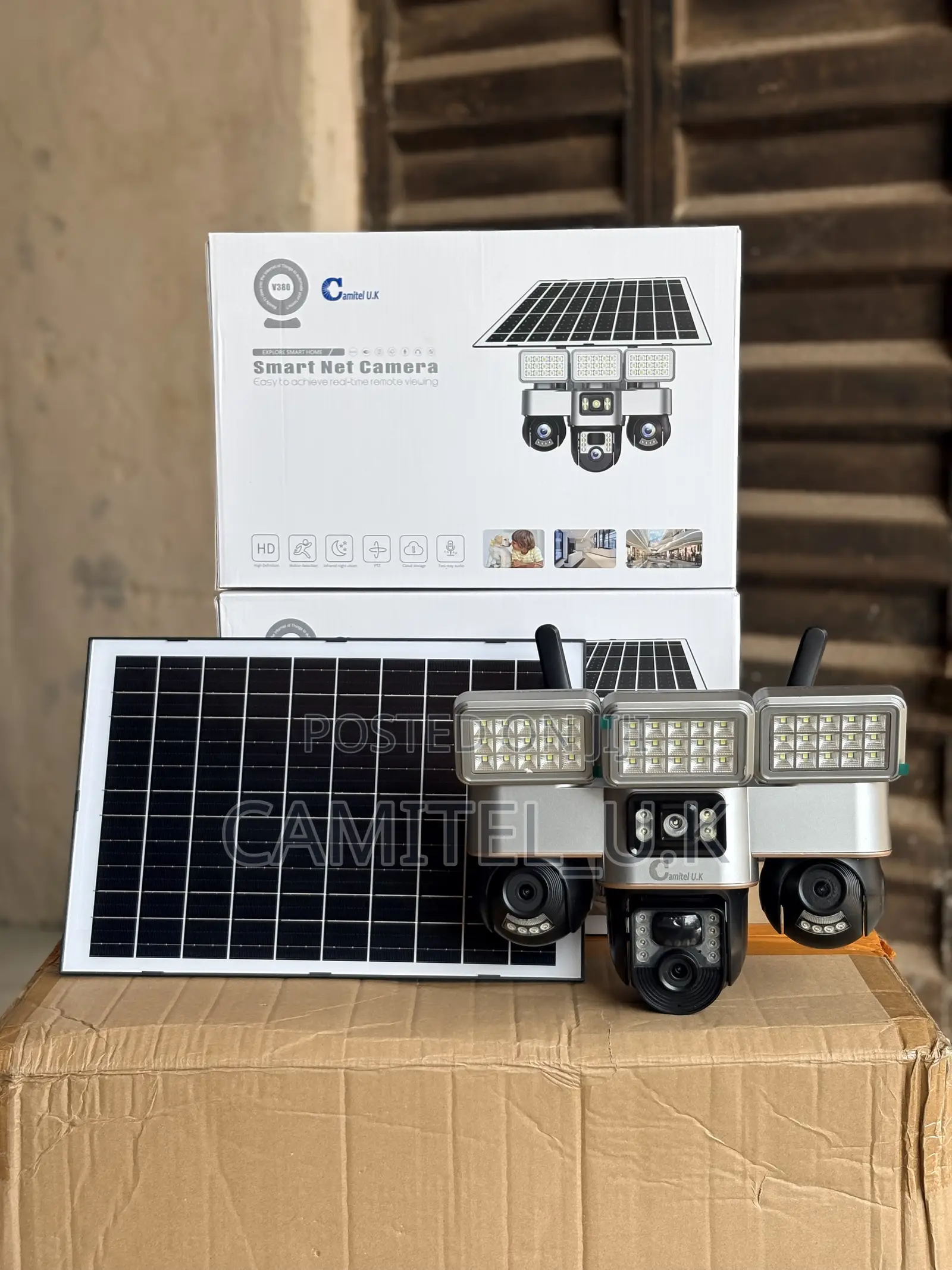 V380 Pro 3-Lens Solar Powered PTZ Security Camera With Floodlight