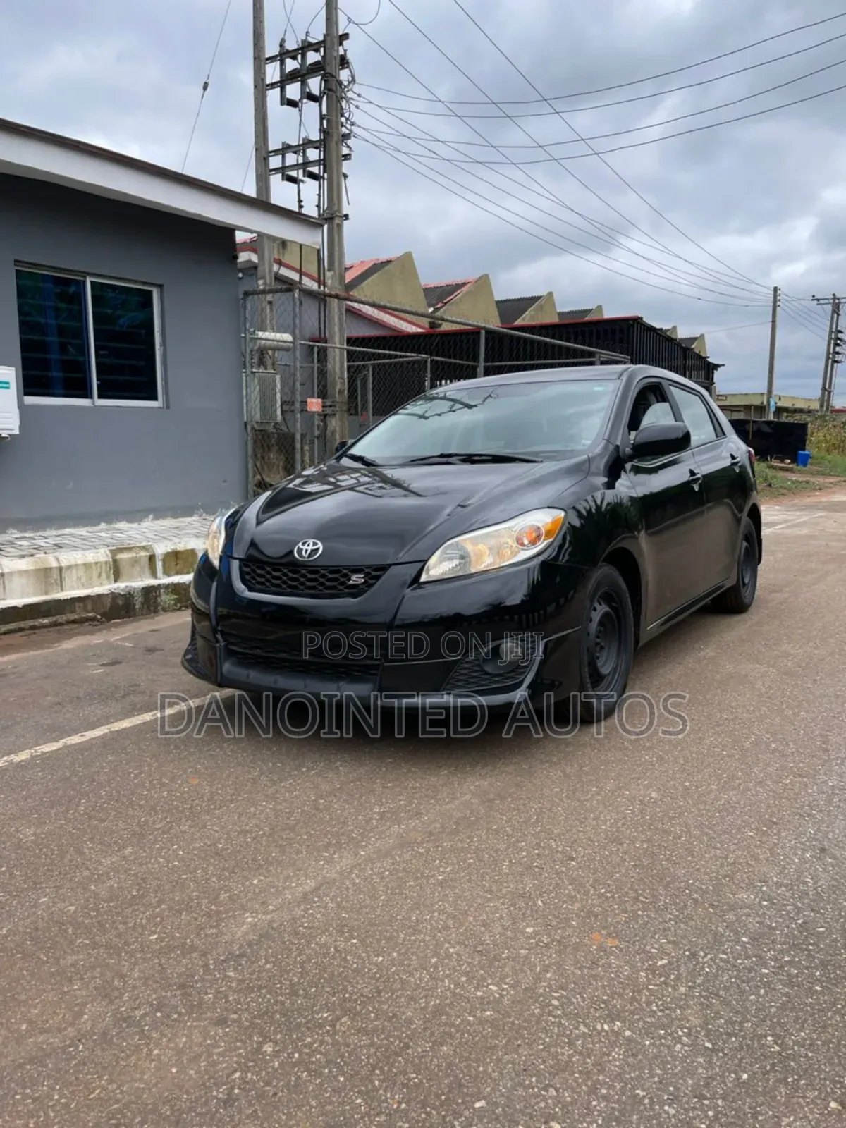 Toyota Matrix S Hatchback AWD (2.4L 4cyl 4A) 2010 Black