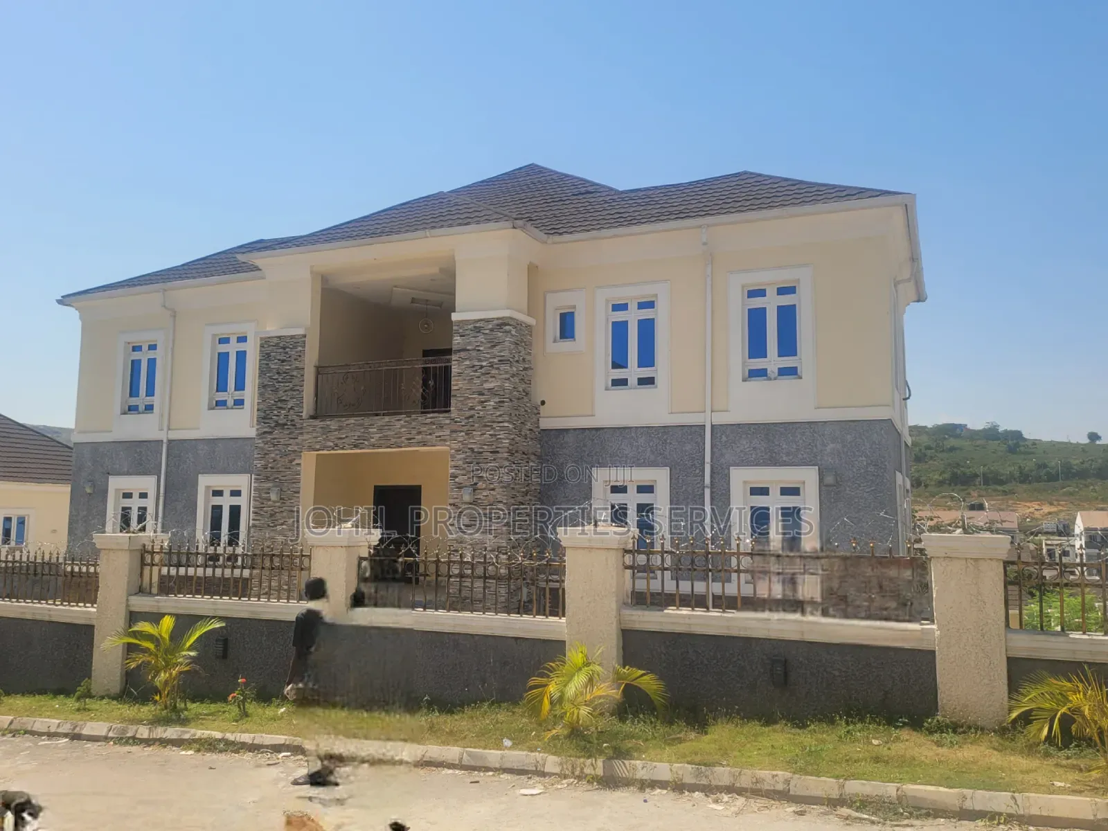 6bdrm Duplex in Naf Valley Estate, Asokoro for rent