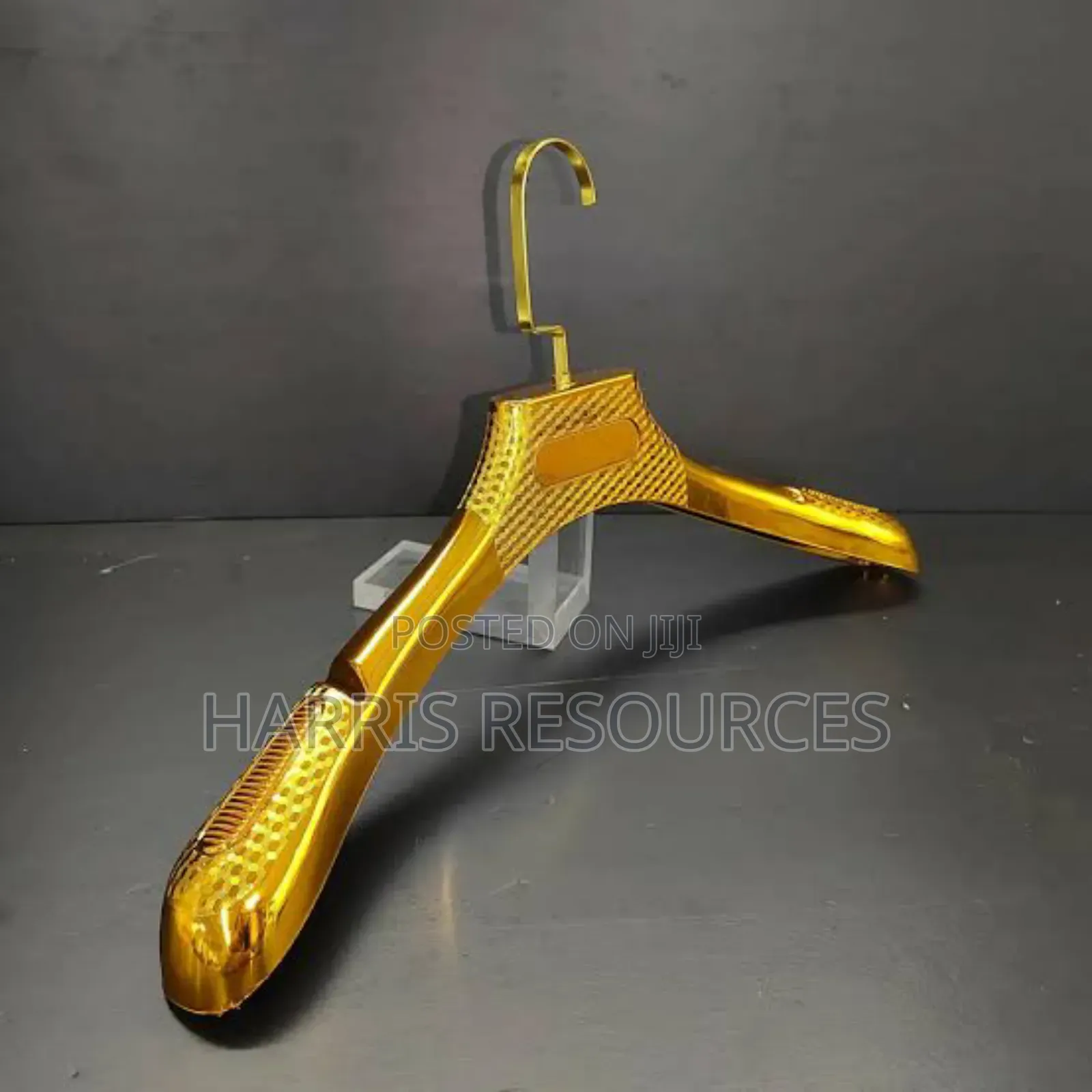 10pcs Premium Plastic Golden Boutique Hangers