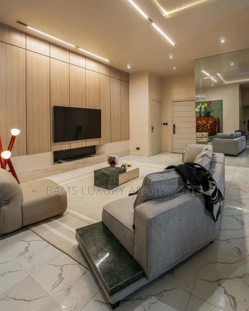 A Brand New Luxury 2 Bedroom With Swimming Pool, Elevator and Ps5