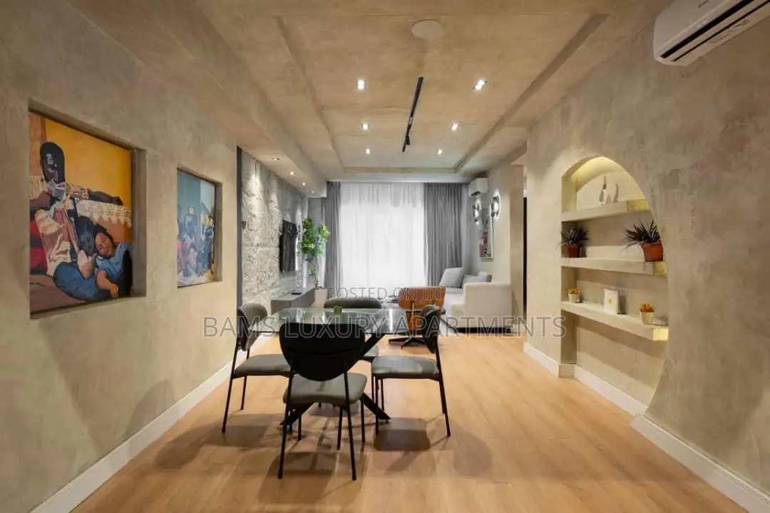 Unique 2 Bedroom Flat + Massive Balcony