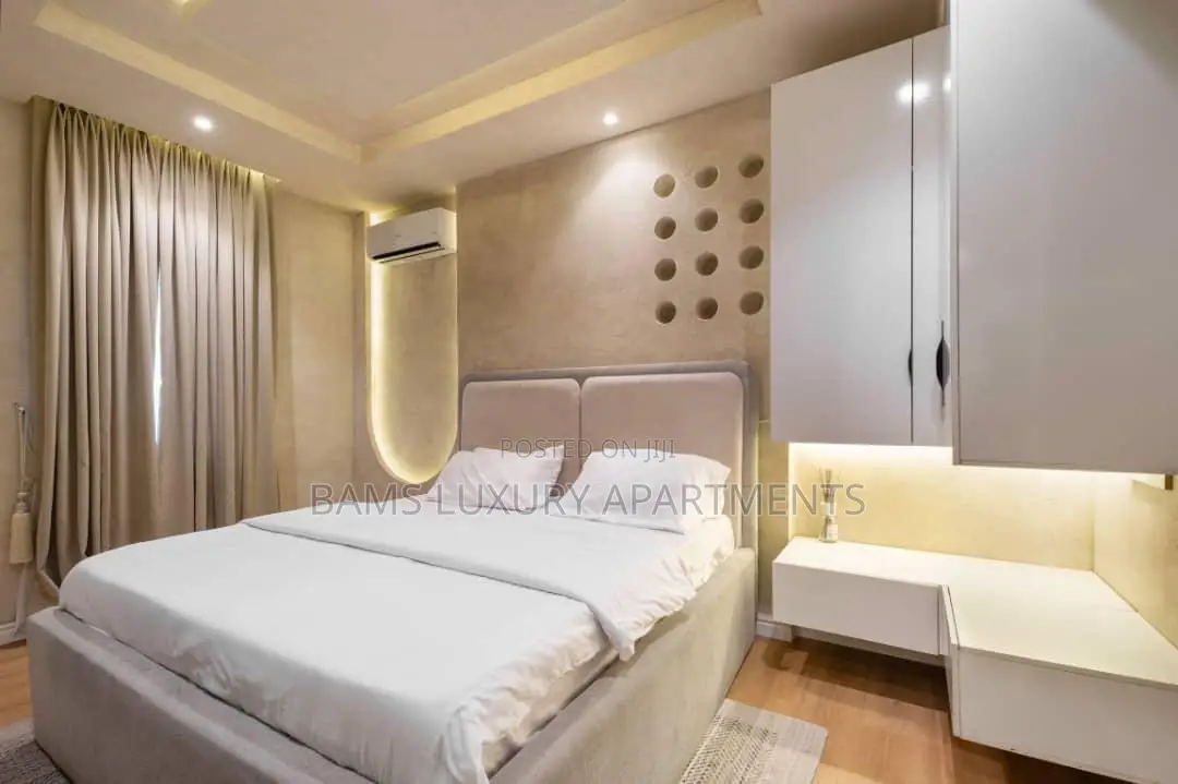 Unique 2 Bedroom Flat + Massive Balcony