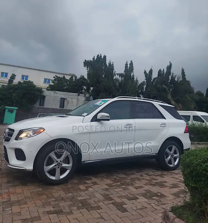 Mercedes-Benz GLE-Class GLE 350 2017 White