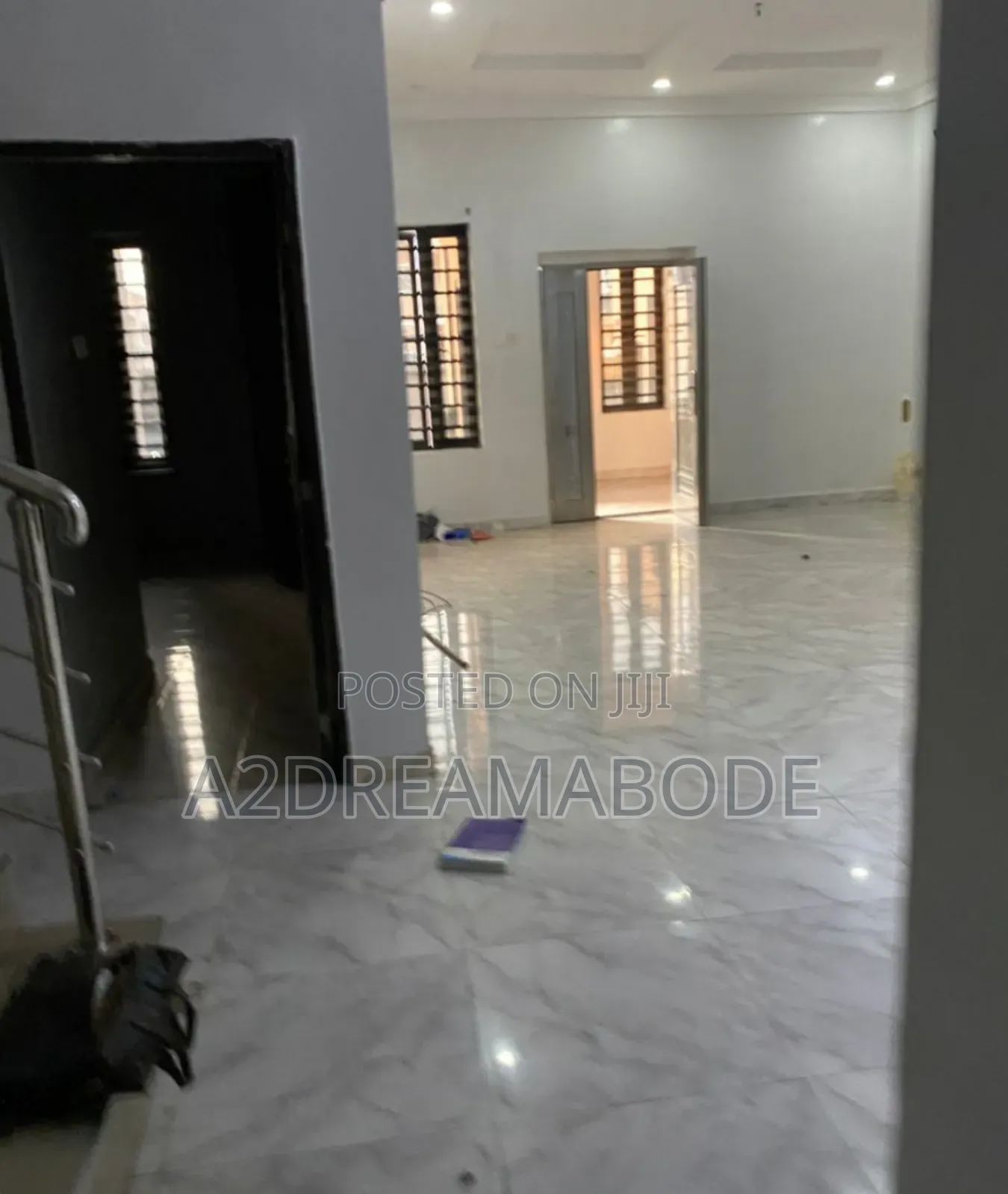 4bdrm Duplex in Magodo Phase 1 for rent