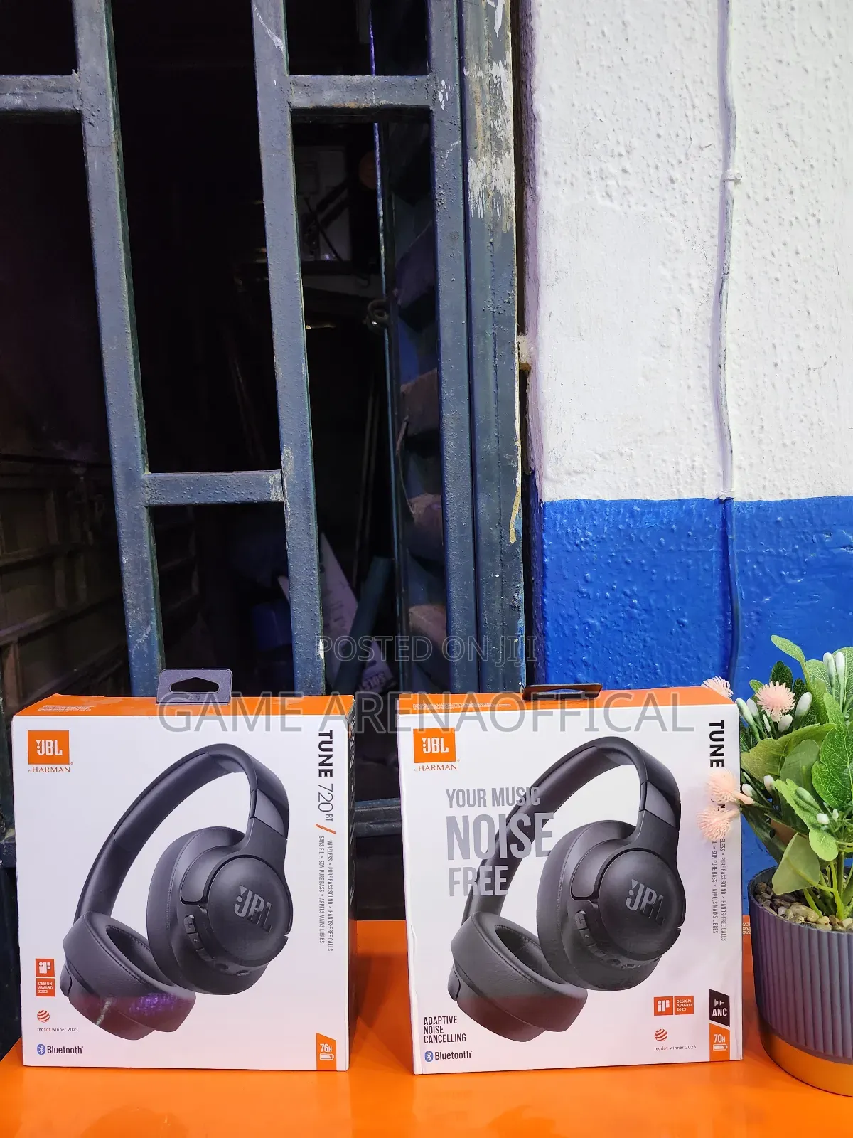 JBL Tune 720bt – 76hrs Battery, Bluetooth 5.3, Pure Bass Sound