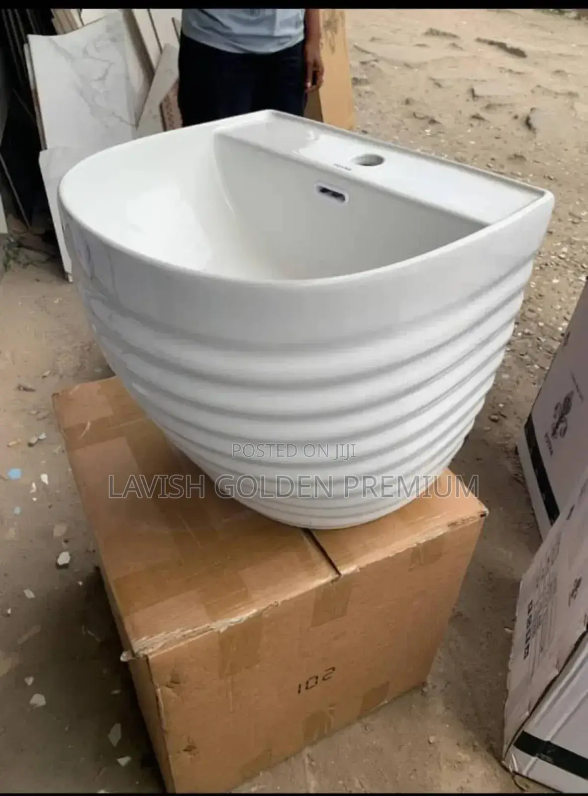 Hanging Washing Hand Basin