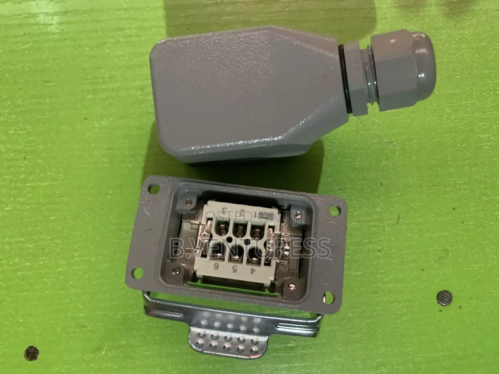 Heavy-Duty Industrial Connector 6pins