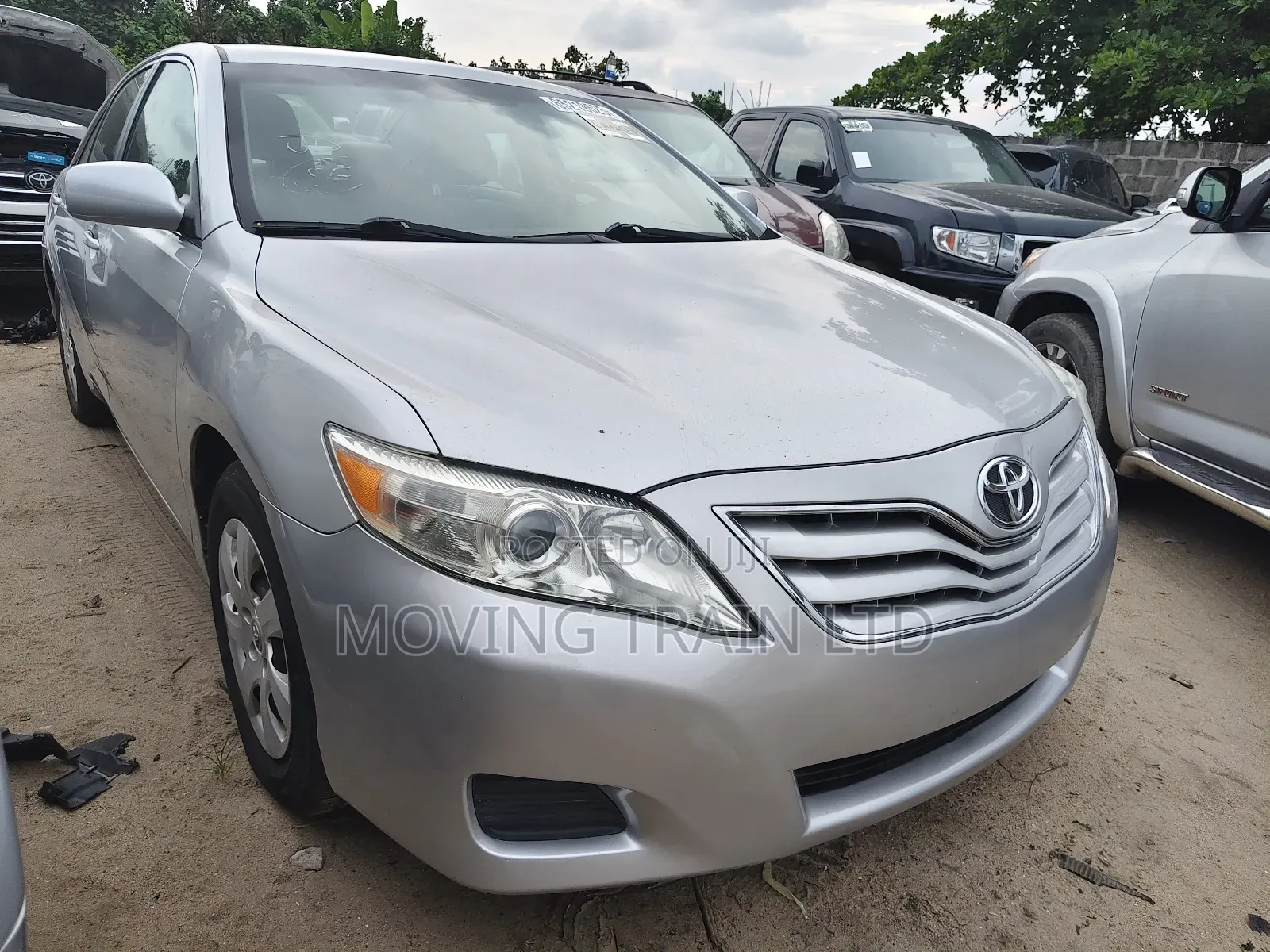Toyota Camry LE 4dr Sedan (2.5L 4cyl 6A) 2011 Silver
