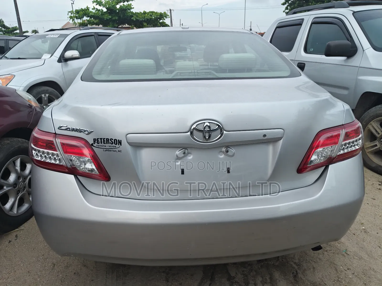 Toyota Camry LE 4dr Sedan (2.5L 4cyl 6A) 2011 Silver
