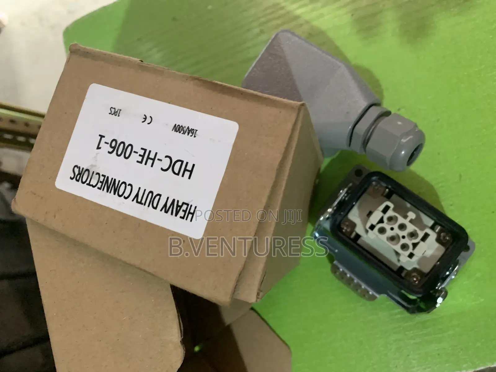 Heavy-Duty Industrial Connector 6pins