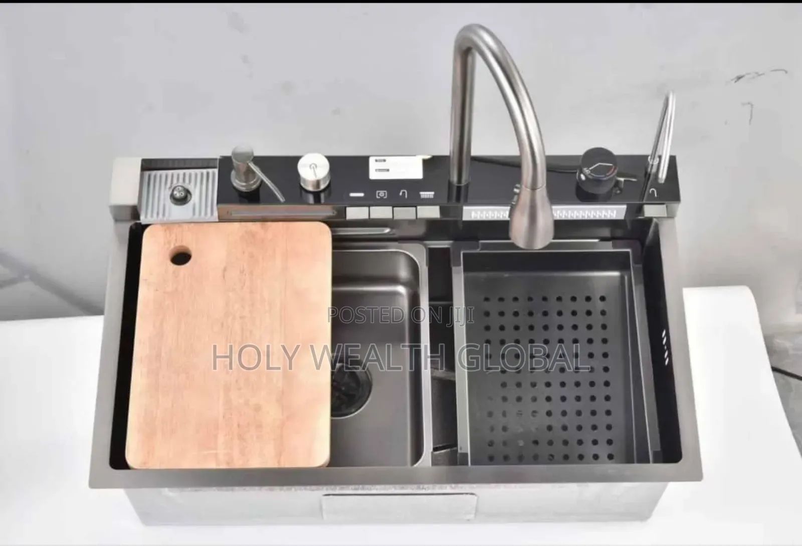Luxury Multifunctional Stainless Steel Kitchen Sink – Modern Design