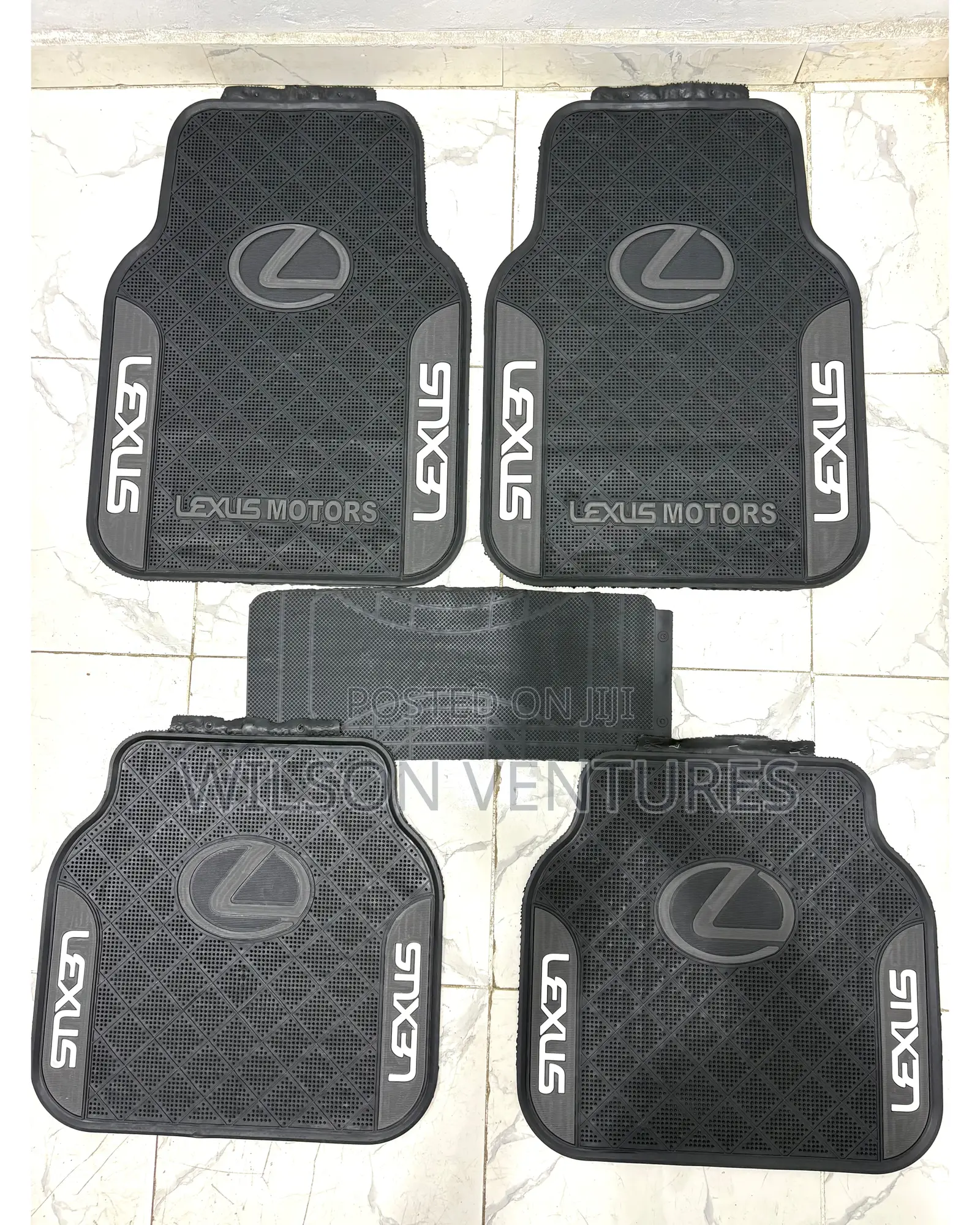 High Quality Universal Lexus Car Ash And Black Rubber Side Logo Mat