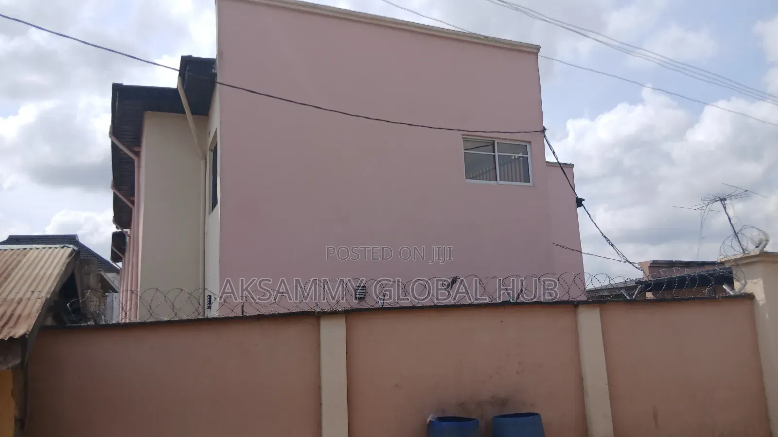 Furnished 18bdrm Apartment in Orogun, Ibadan for sale