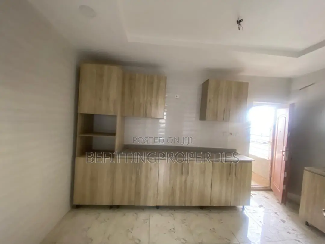 3bdrm Block of Flats in Ikeja for sale