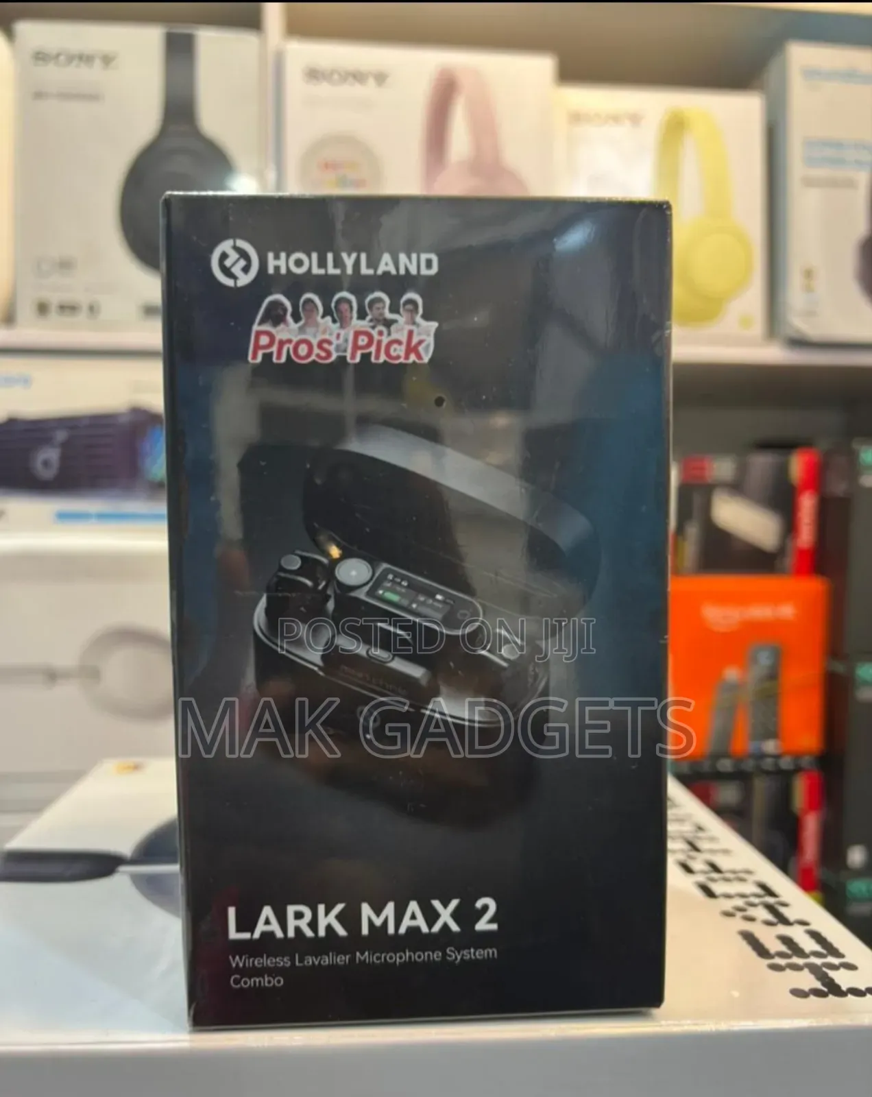 Hollyland Lark Max 2 Wireless Lavalier Microphone for iPhone/Camera