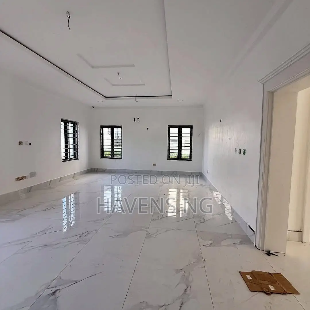 7bdrm Duplex in Asokoro for sale