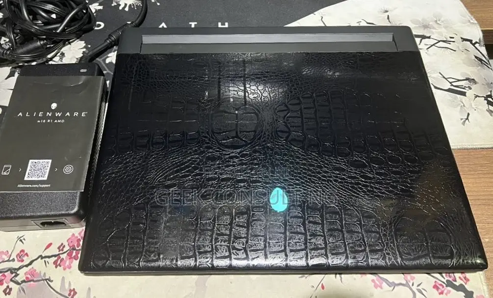 Laptop Dell Alienware M18 R2 32GB Intel Core i9 SSD 2T