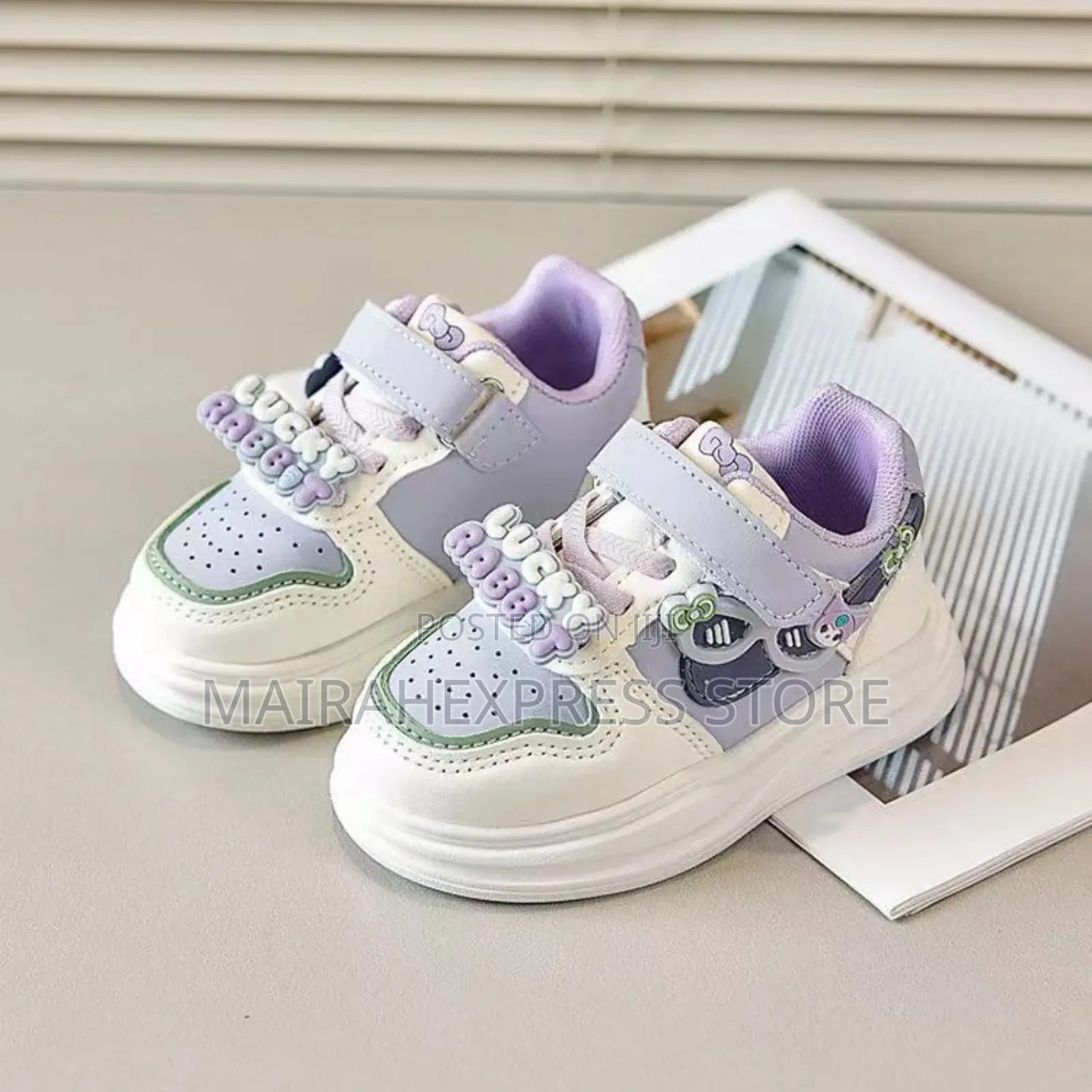 Lucky Rabbit Sneakers 
Size (22-26)