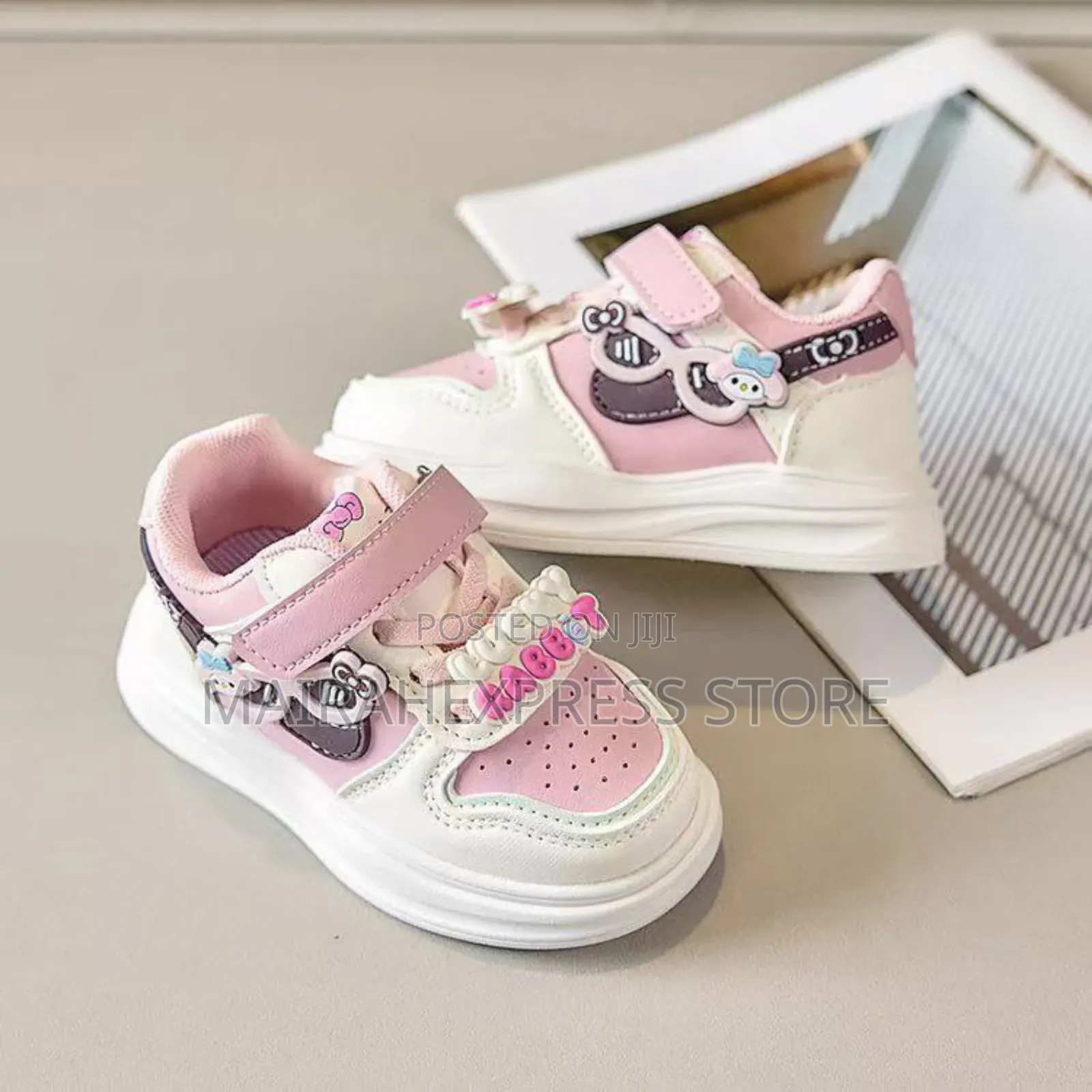 Lucky Rabbit Sneakers 
Size (22-26)