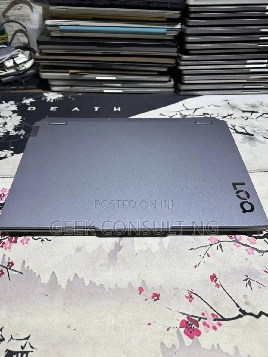 Laptop Lenovo LOQ 15ARP9 16GB AMD Ryzen 5 SSD 512GB