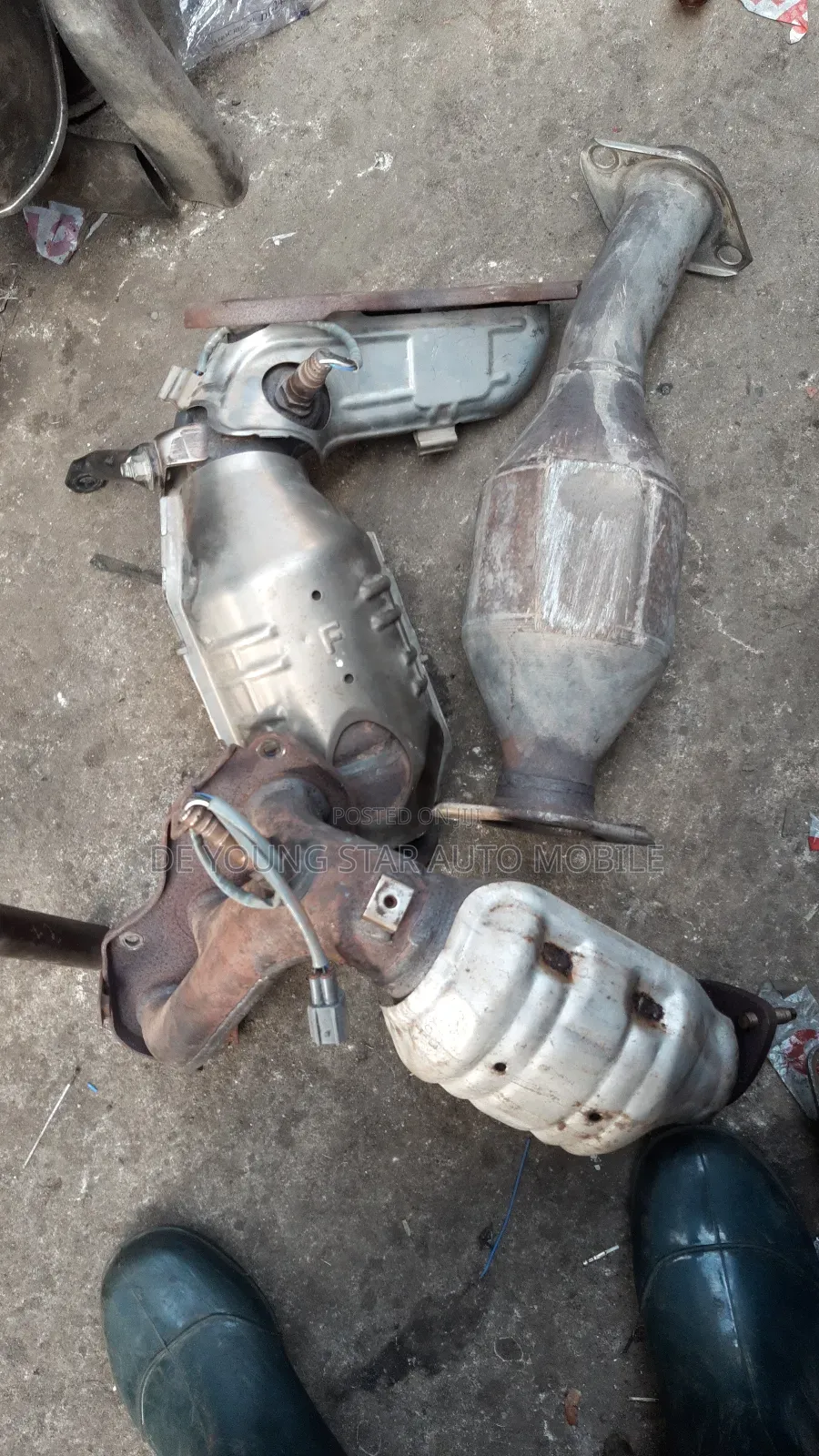 Complete Three Catalyst for Toyota Sienna 2014 Model