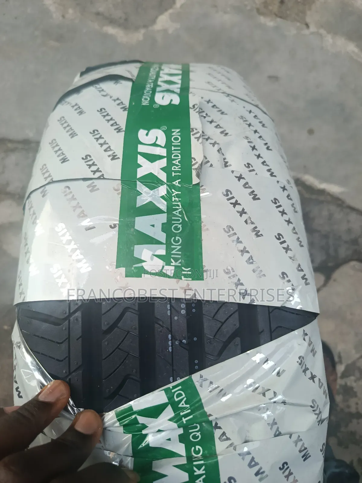 225/60r17 Maxxis Tyre