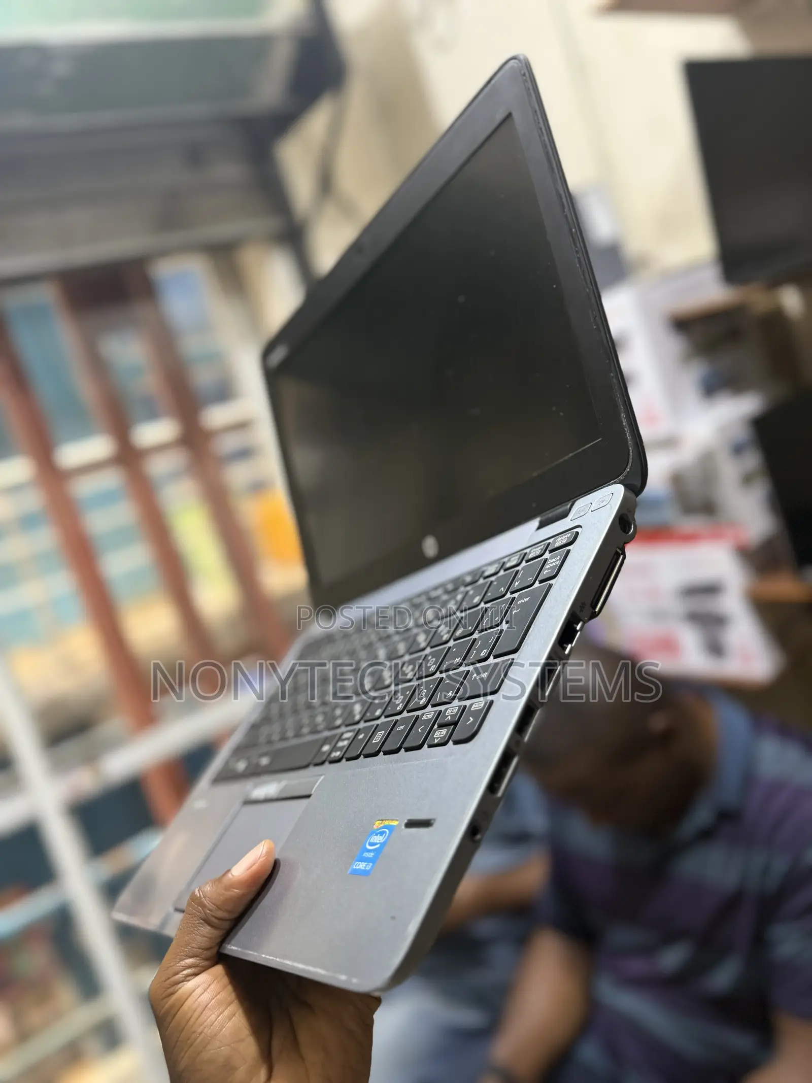 Laptop HP EliteBook 820 G2 8GB Intel Core I3 HDD 500GB