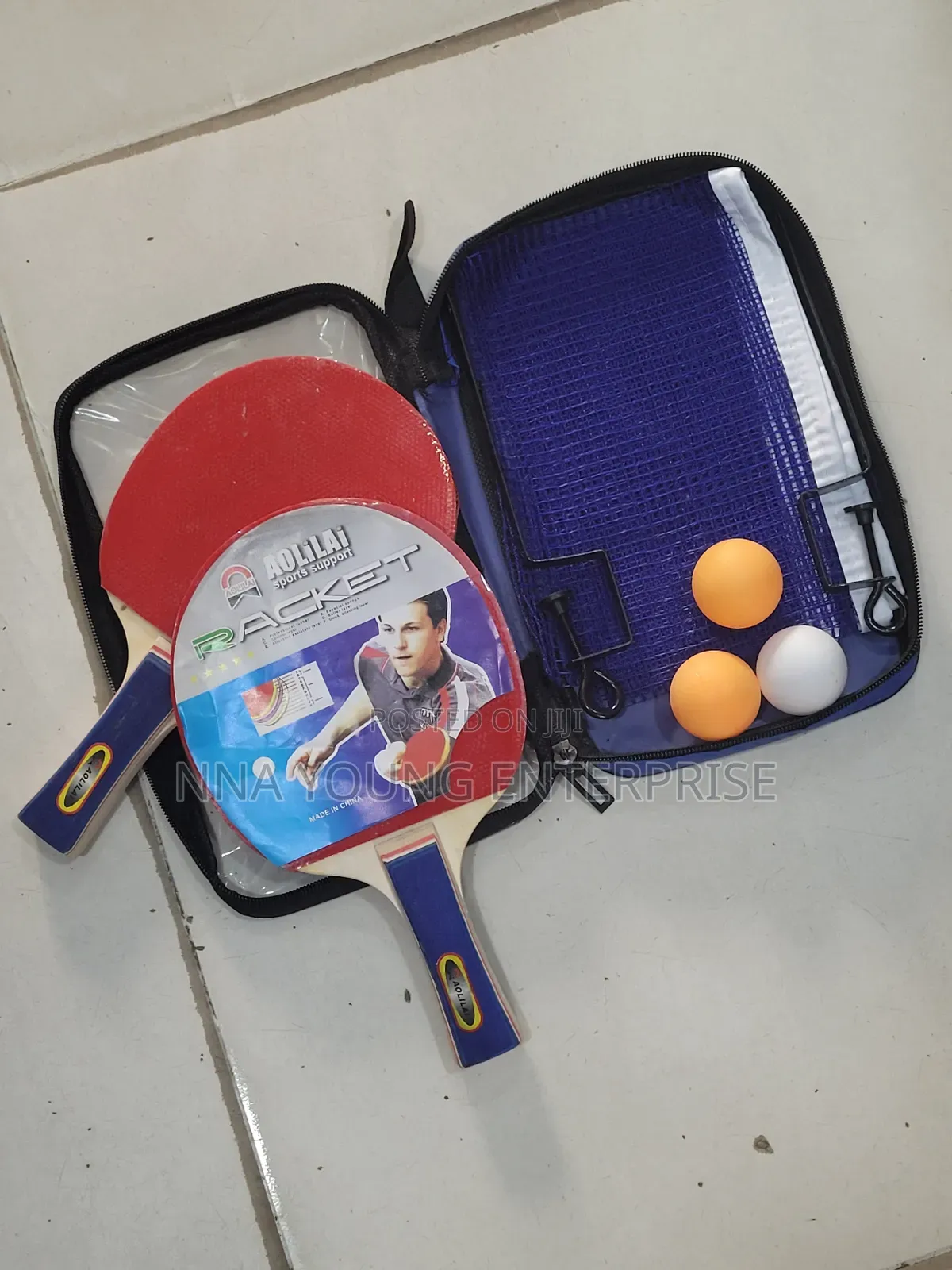 Tennis Bat With 3 Eggs