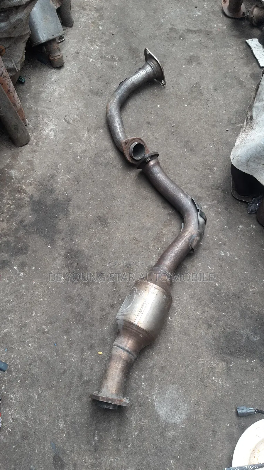 Centre Catalyst for Toyota Rav4 2014 Model 4plug