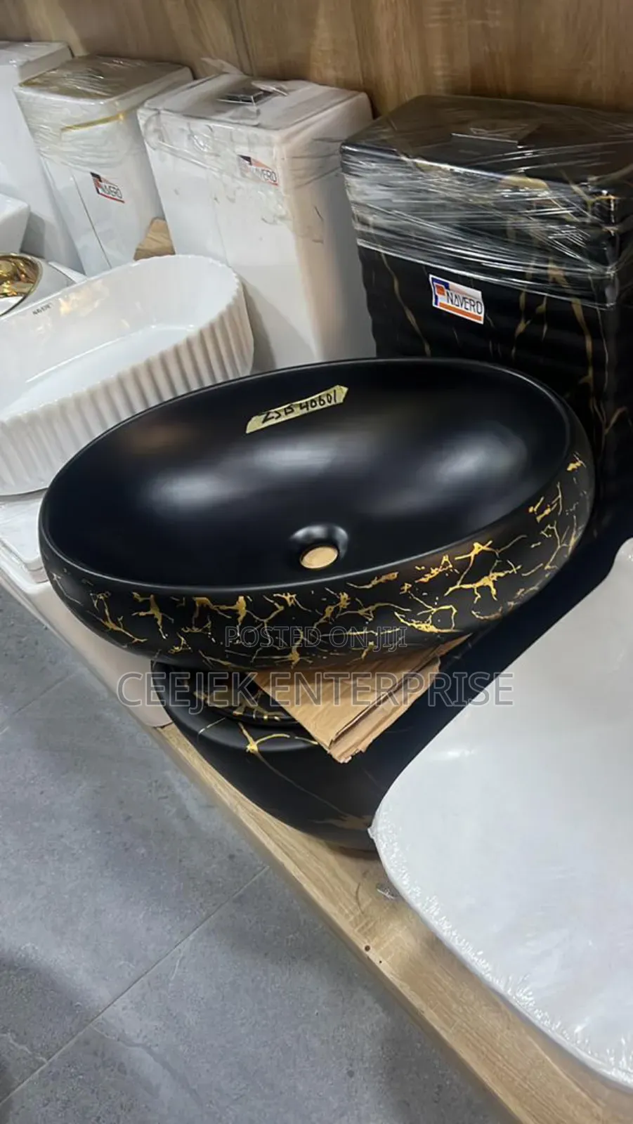 Black and Gold Design Contertop Basin